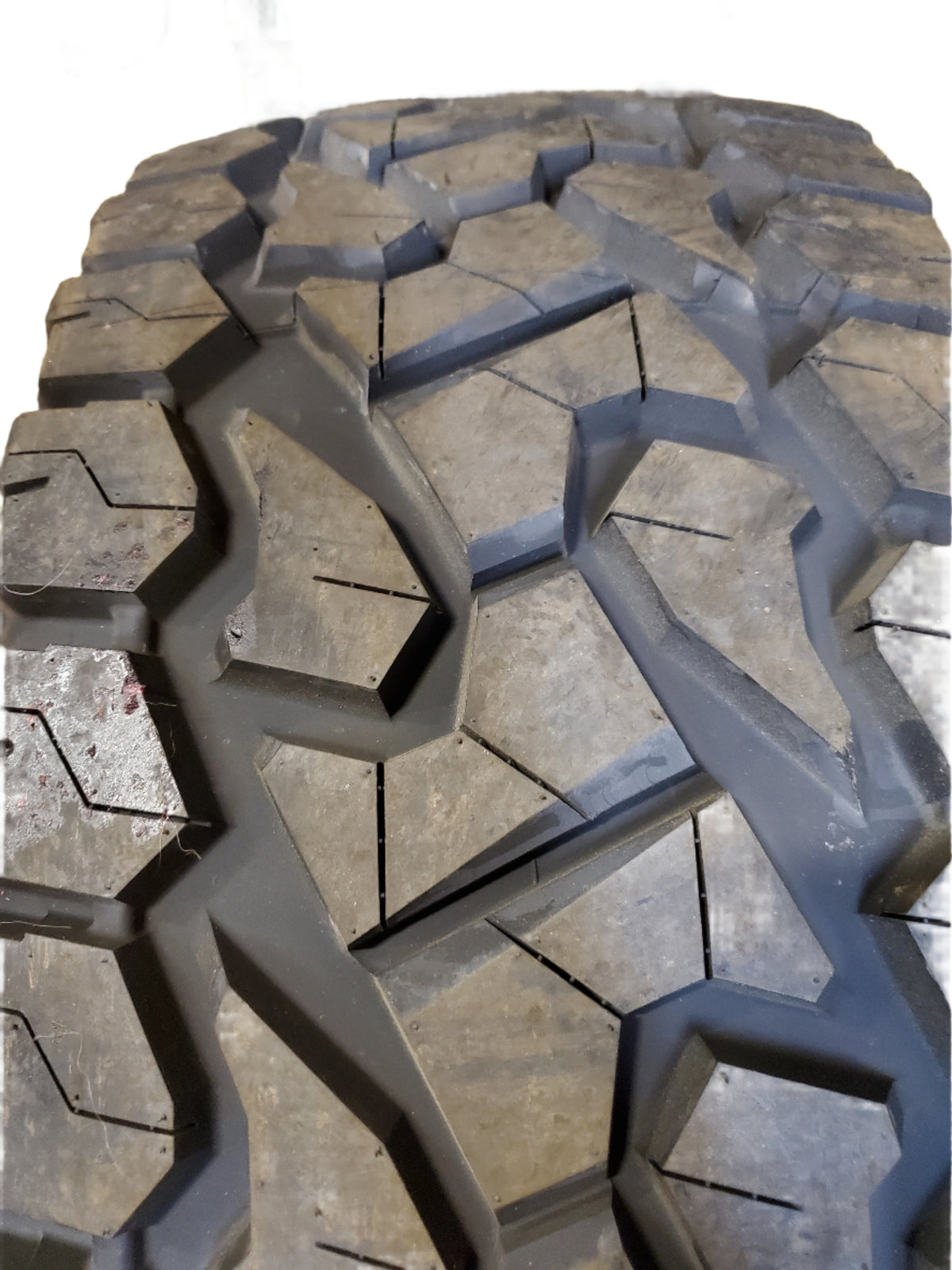 GLADIATOR X COMP X/T RWL LT 33 11.5 20 118Q 10PLY RUGGED TERRAIN TIRE 1932300313