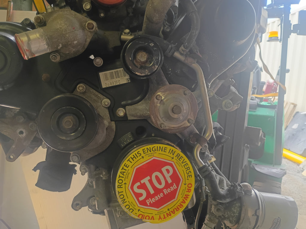 USED GENUINE ENGINE MOTOR 01-04 TOYOTA 4.7L V8 2UZ-N83FC