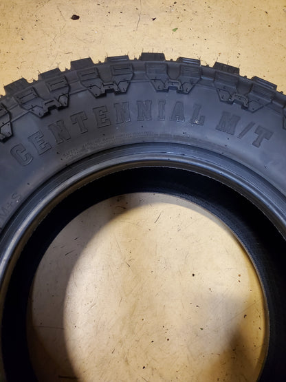 CENTENNIAL DIRT COMMANDER M/T LT 285 70 17 121/118Q 10PLY MUD TIRE TCD1728570E