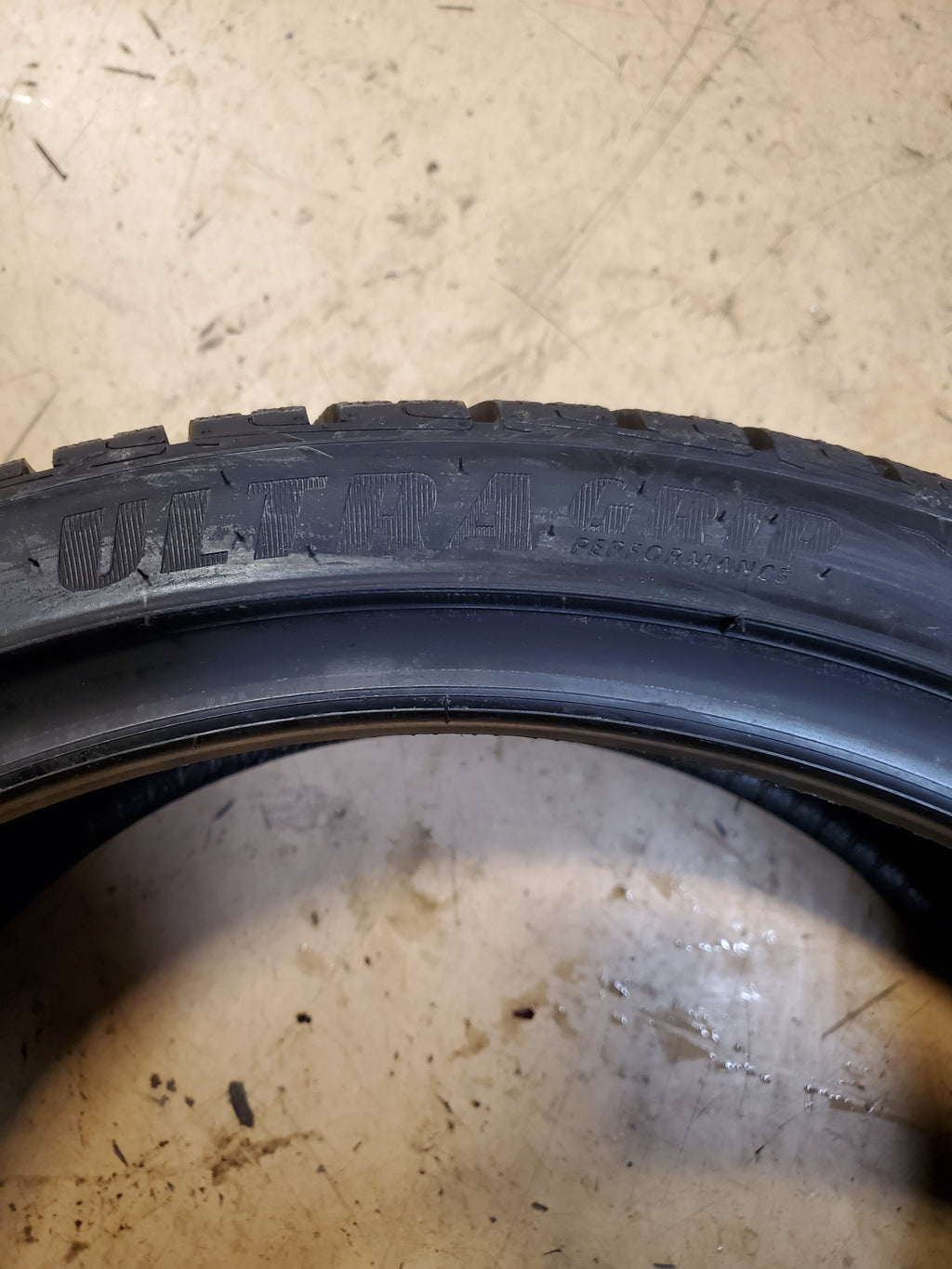 2 GOODYEAR ULTRA GRIP PERFORMANCE BSW P 245 45 20 103V XL WINTER TIRE 653006580