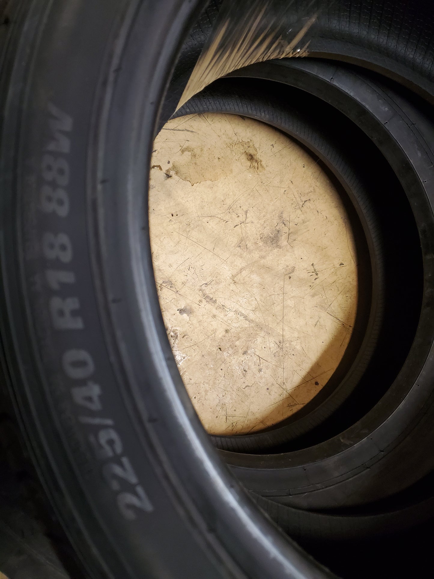 KUMHO MAJESTY SOLUS KU50 BSW P 225 40 18 88W ALL SEASON TIRE 2218603