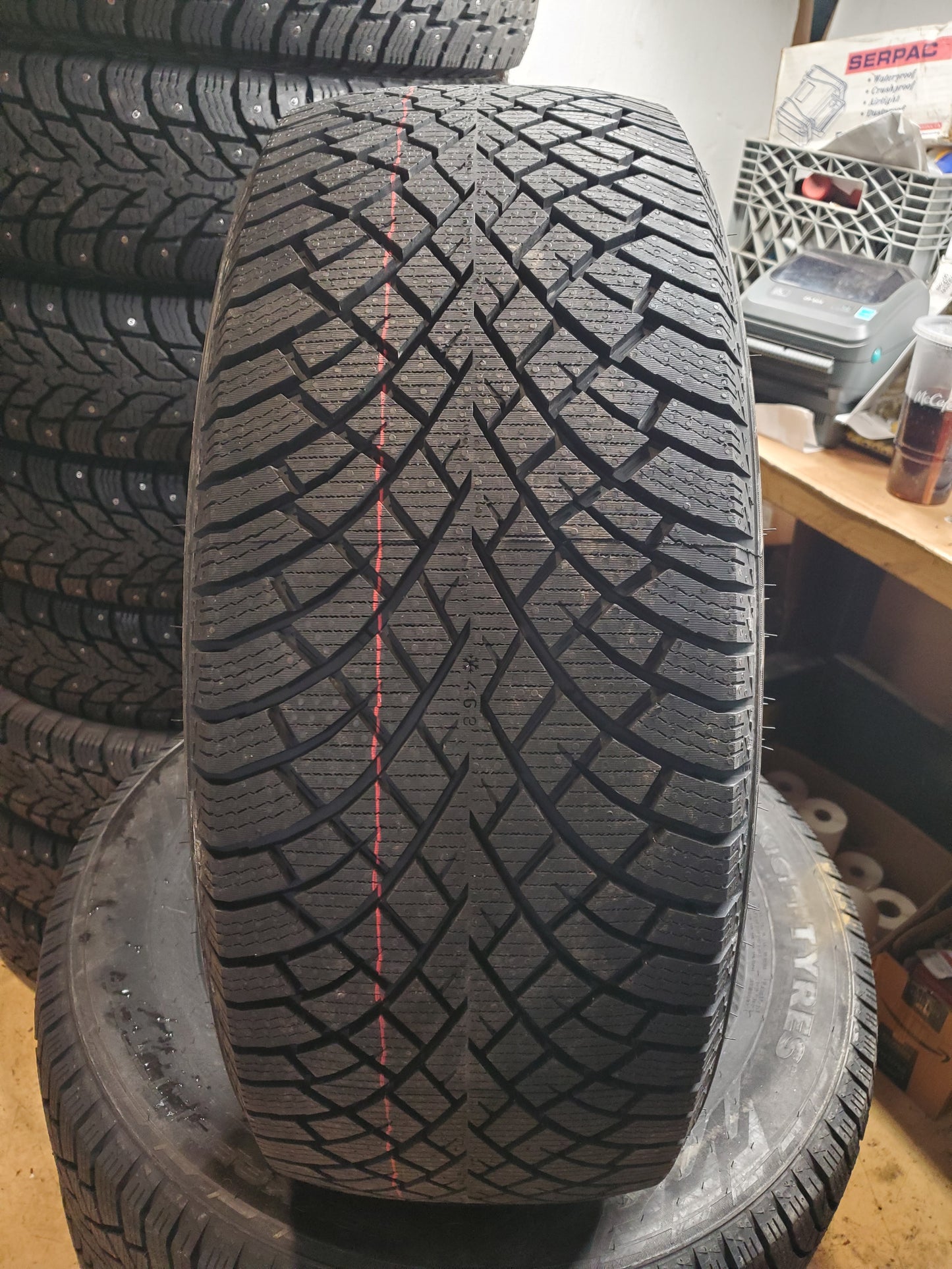 4 NOKIAN HAKKAPELIITTA R5 SUV BSW P 255 60 18 112R XL WINTER TIRE T432217