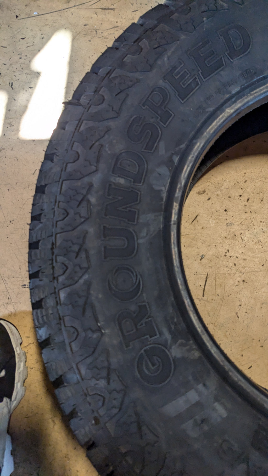 GROUNDSPEED VOYAGER AT BSW LT 245 75 16 120/116S 10PLY ALL TERRAIN TIRE 115128