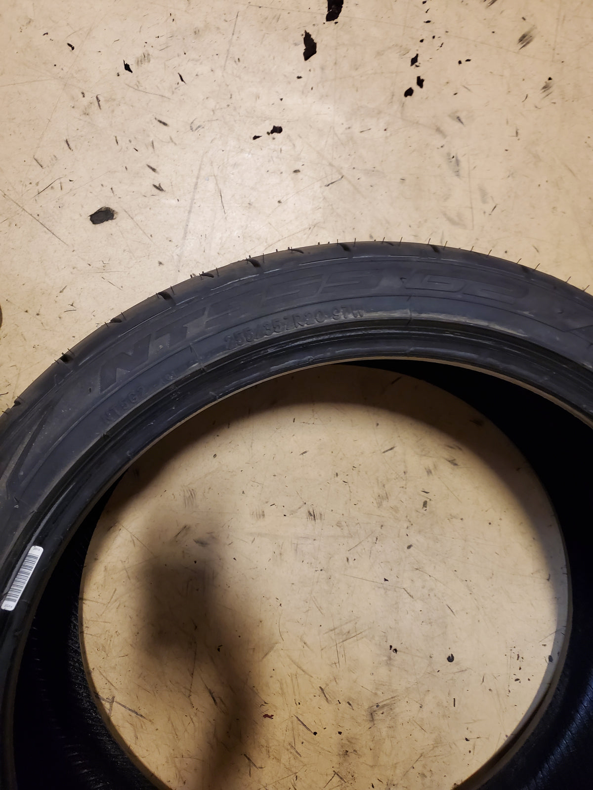 NITTO NT555 G2 BSW P 255 35 20 97W XL UHP TIRE 211010