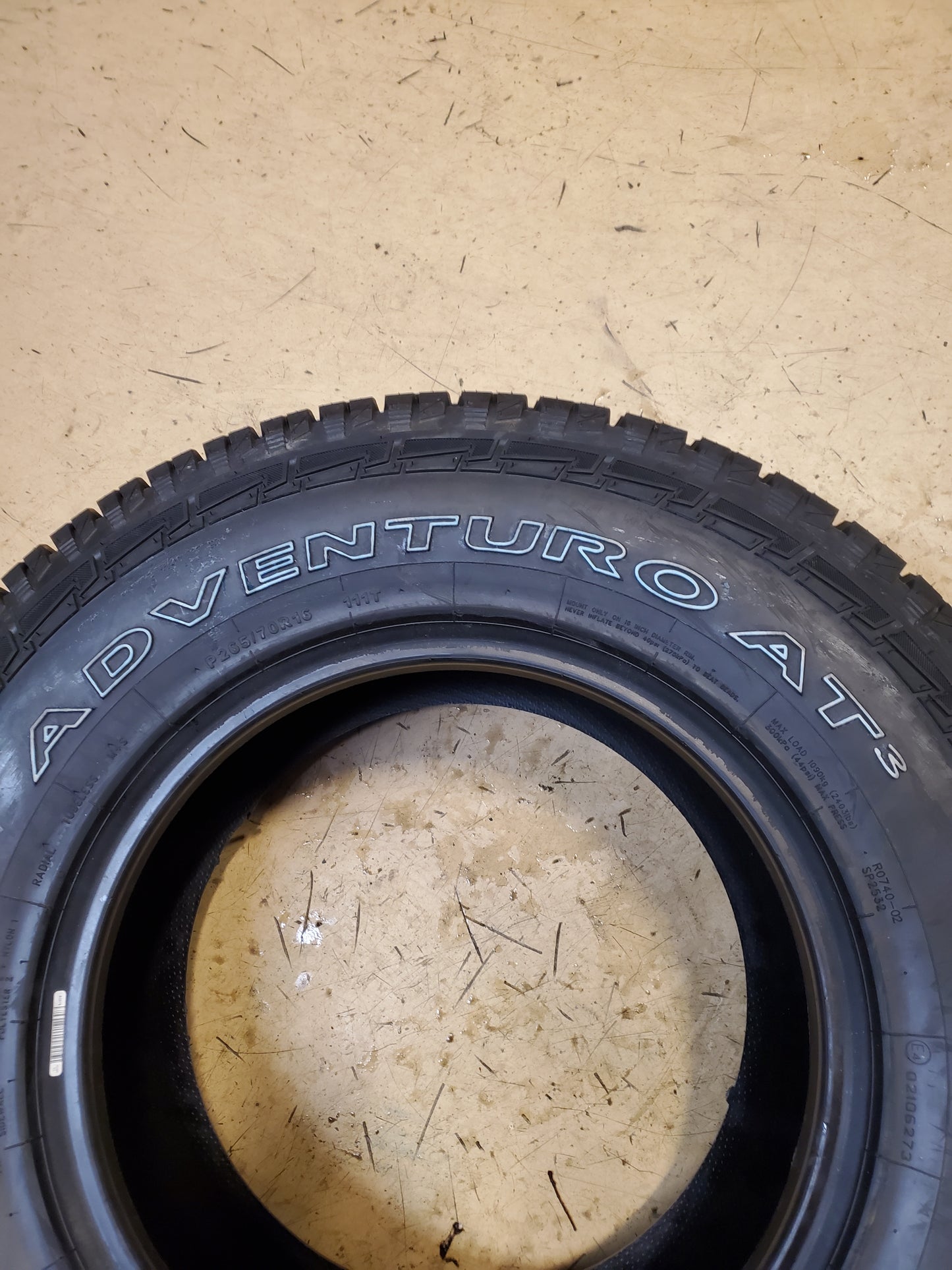 2 GT RADIAL ADVENTURO AT3 OWL P 265 70 16 111T ALL TERRAIN TIRE AS079