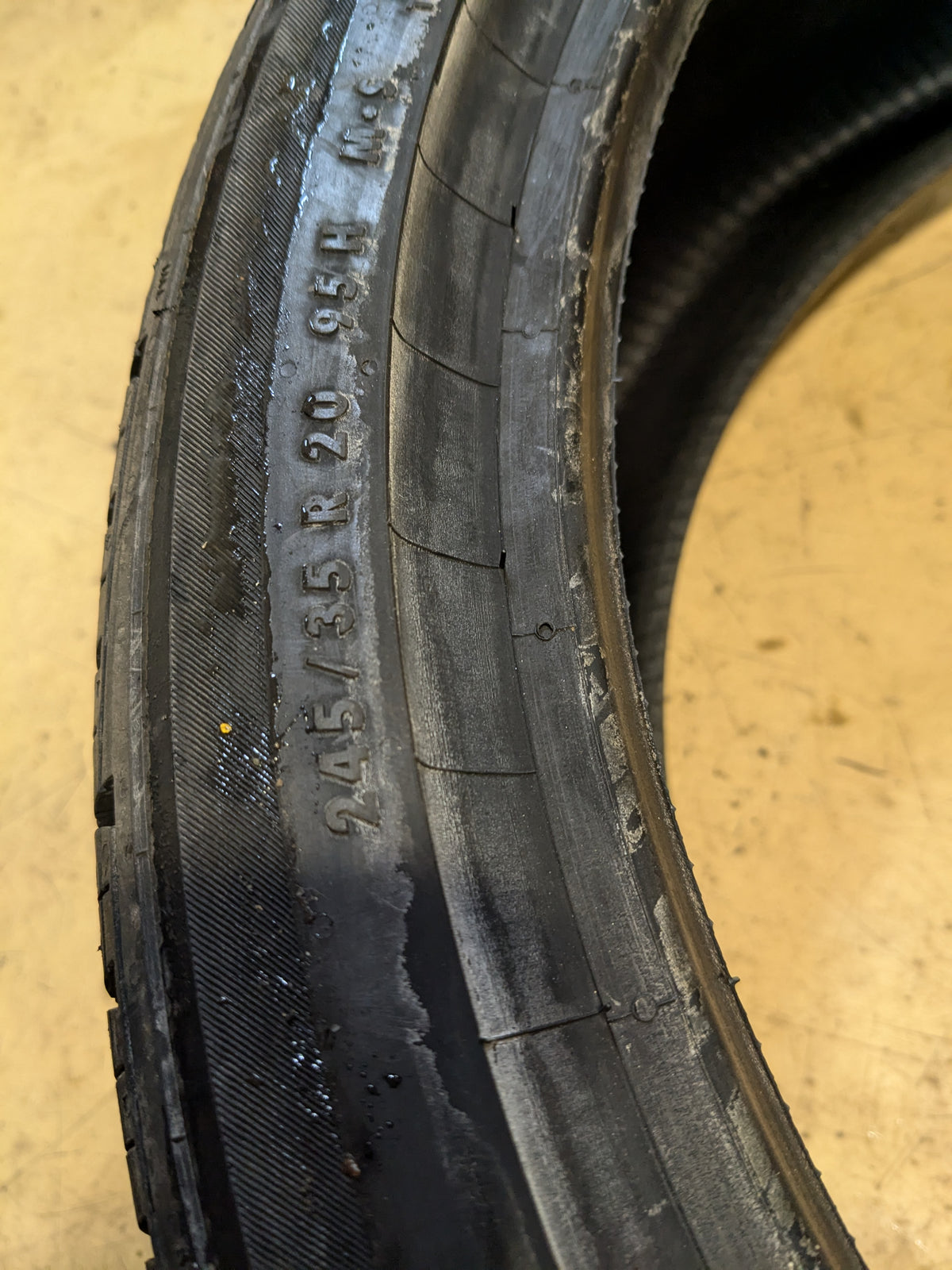 CONTINENTAL PROCONTACT TX BSW P 245 35 20 95H XL TIRE 15501030000