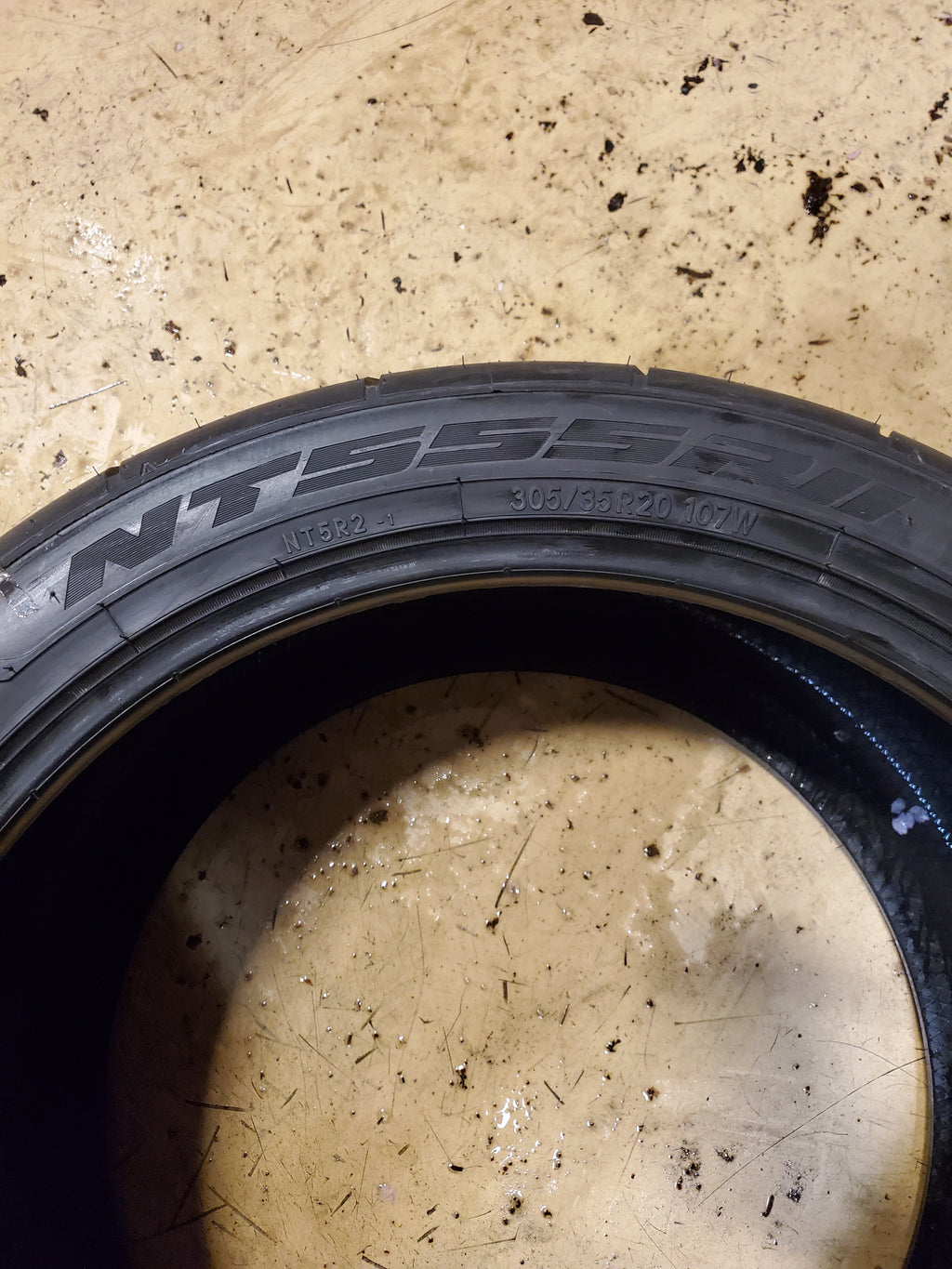 NITTO NT555RII BSW P 305 35 20 107W XL RACING TIRE 108580