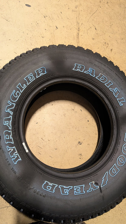 GOODYEAR WRANGLER RADIAL OWL P 235 75 15 105S ALL SEASON TIRE 795698918