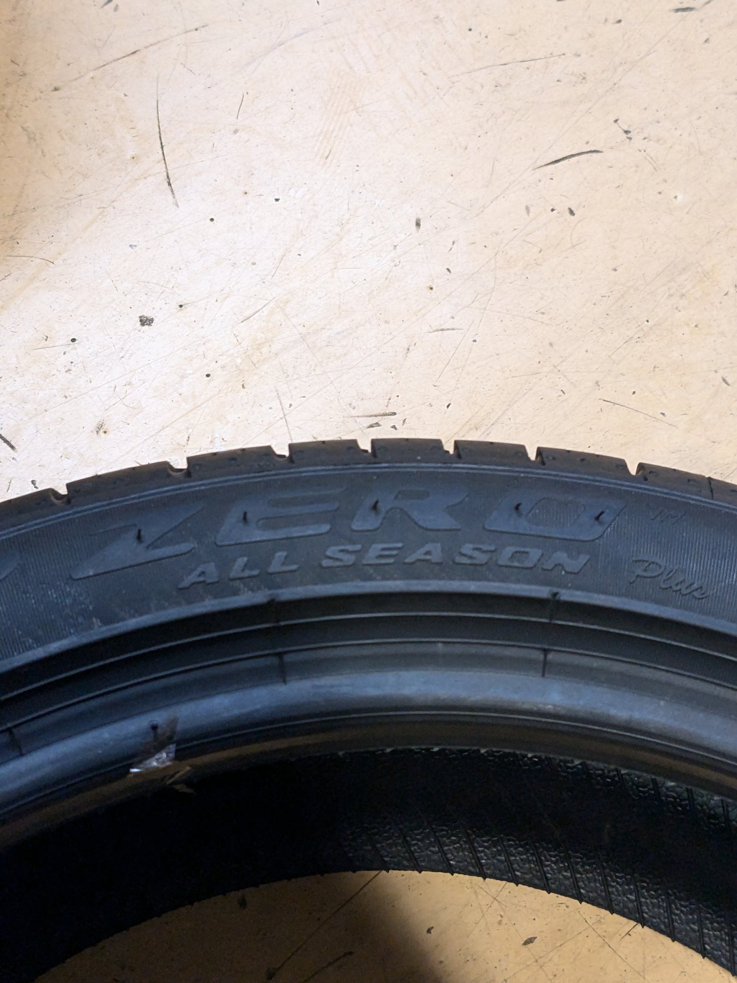 2 PIRELLI P ZERO AS PLUS P 235 40 18 95Y XL ALL SEASON TIRES 2654600