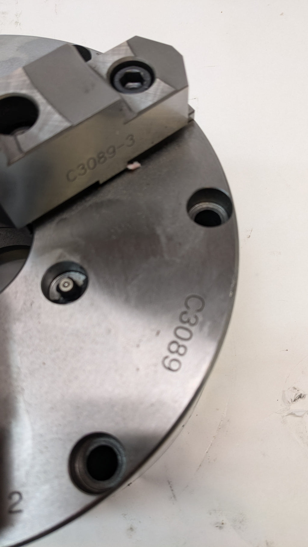 BUCK CHUCK 3 JAWS 8" DIAM SELF CENTERING MANUAL LATHE CHUCK 2,500 MAX RPM AT083R