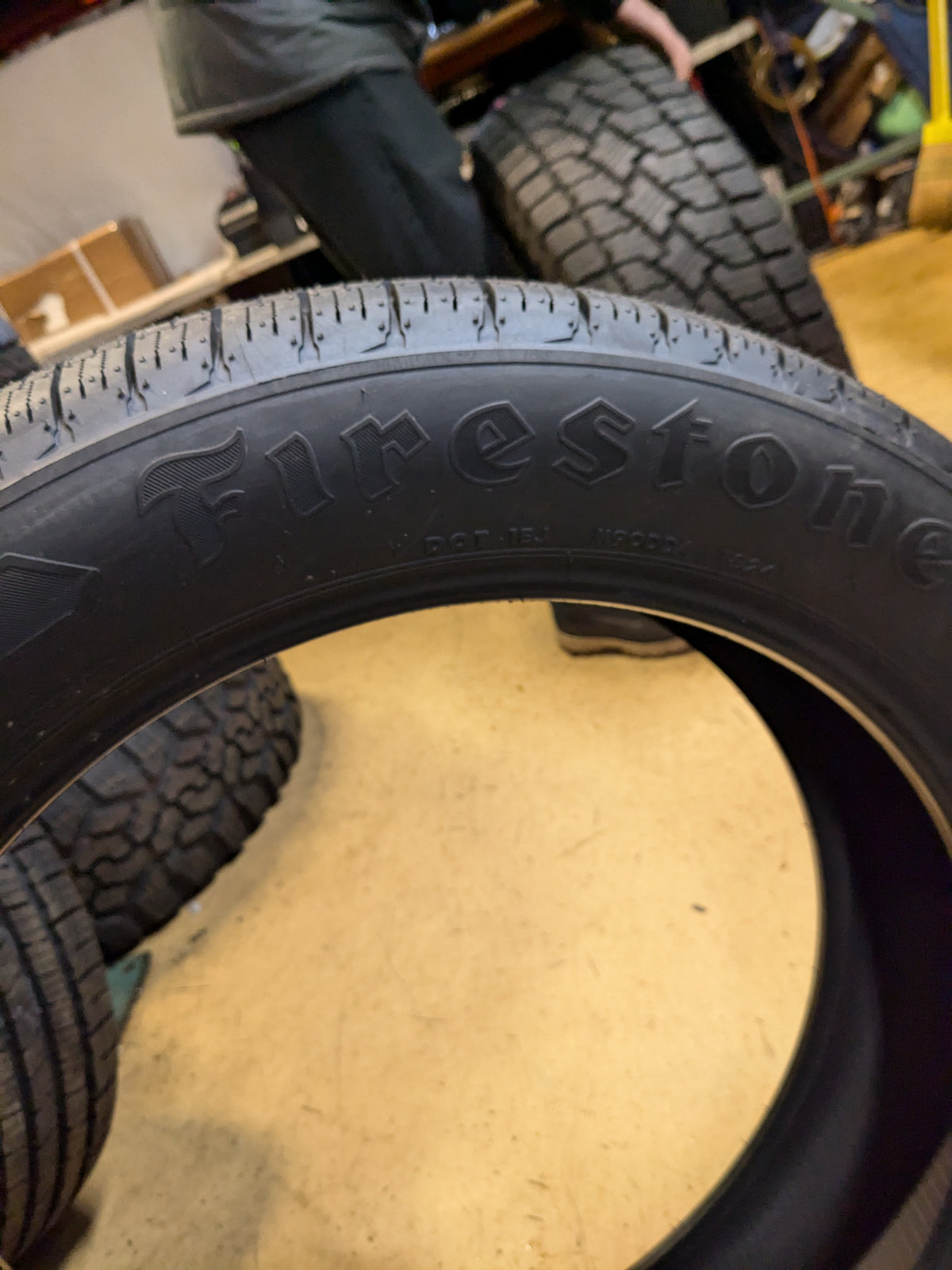 FIRESTONE DESTINATION LE3 BSW P 235 55 20 102H SL ALL SEASON TIRE 005400