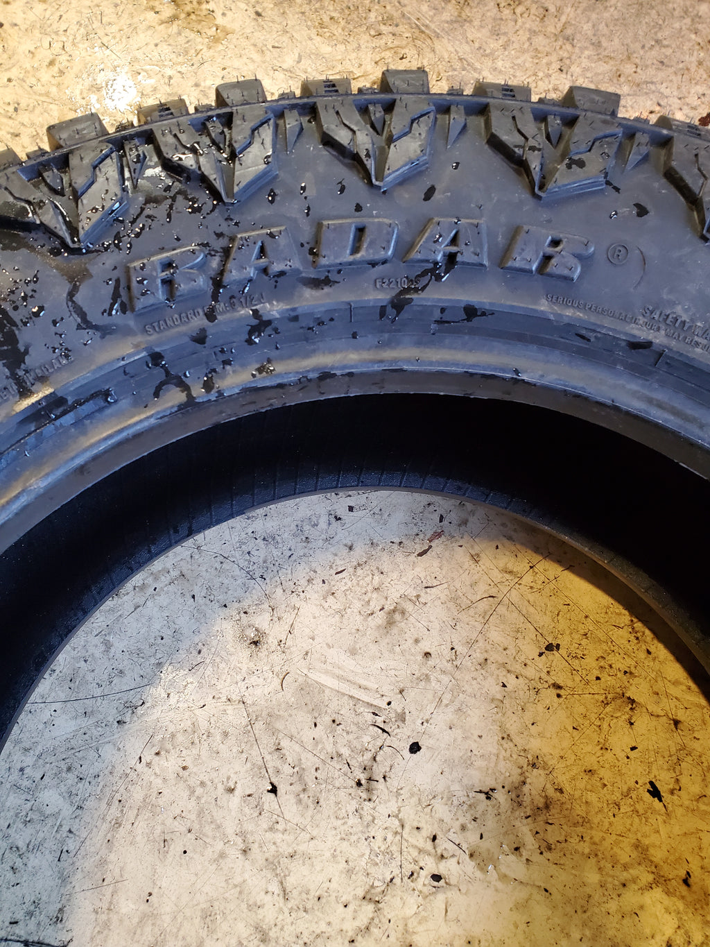 RADAR RENEGADE R/T BSW LT 285 60 20 125/122Q 10PLY RUGGED TIRE RASYTH0125