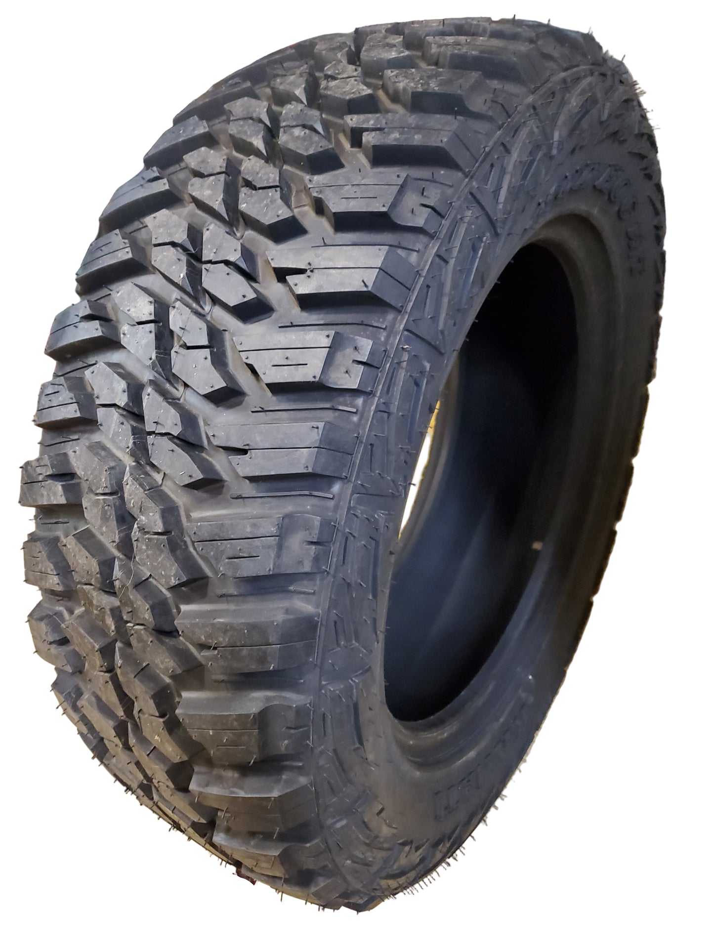 KANATI MUD HOG M/T BSW LT 295 60 20 126/123Q 10PLY MUD TIRE L2029560E252