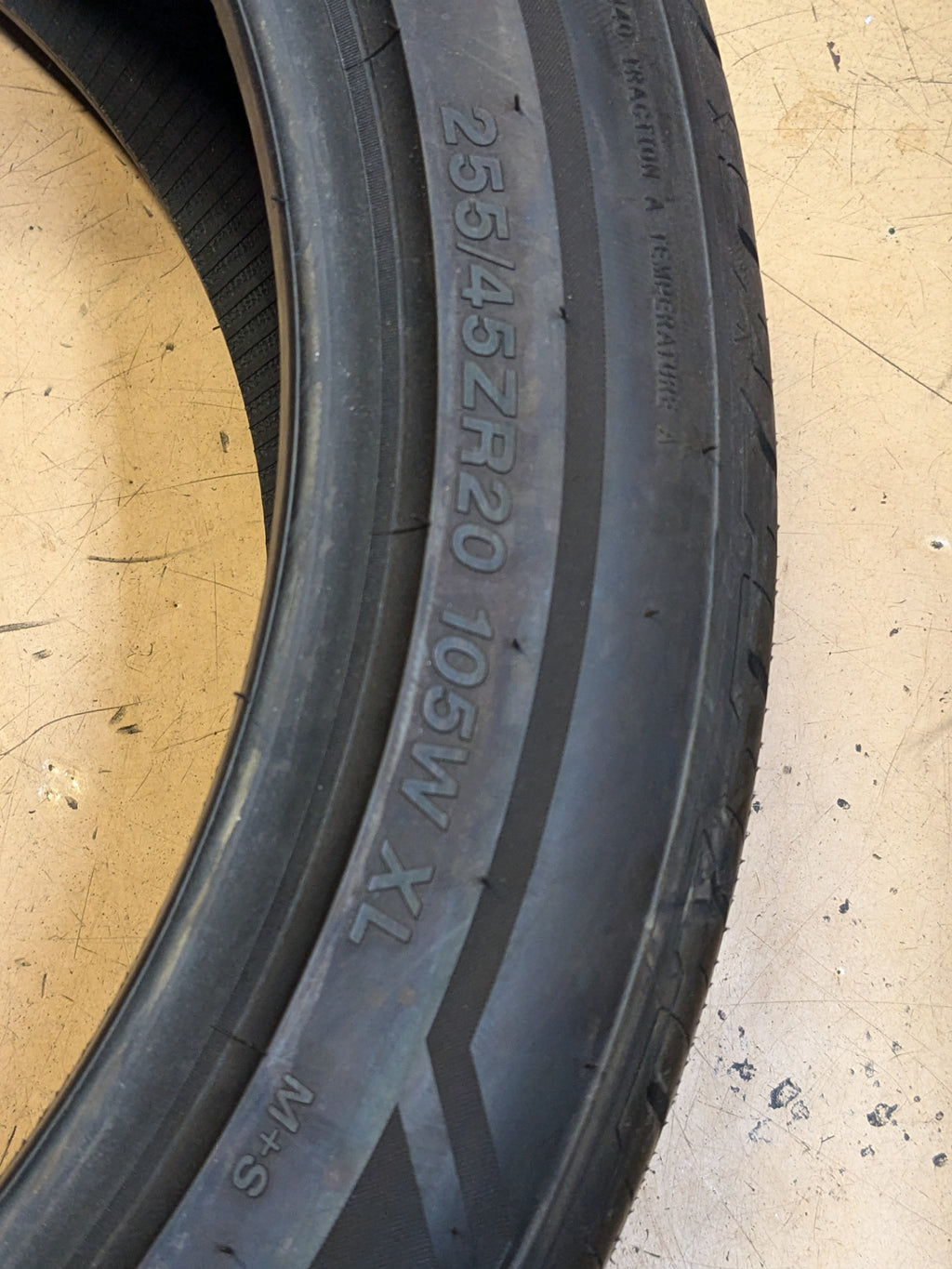 ACHILLES STREET HAWK SPORT P 255 45 20 105W XL ALL SEASON TIRE ASH22