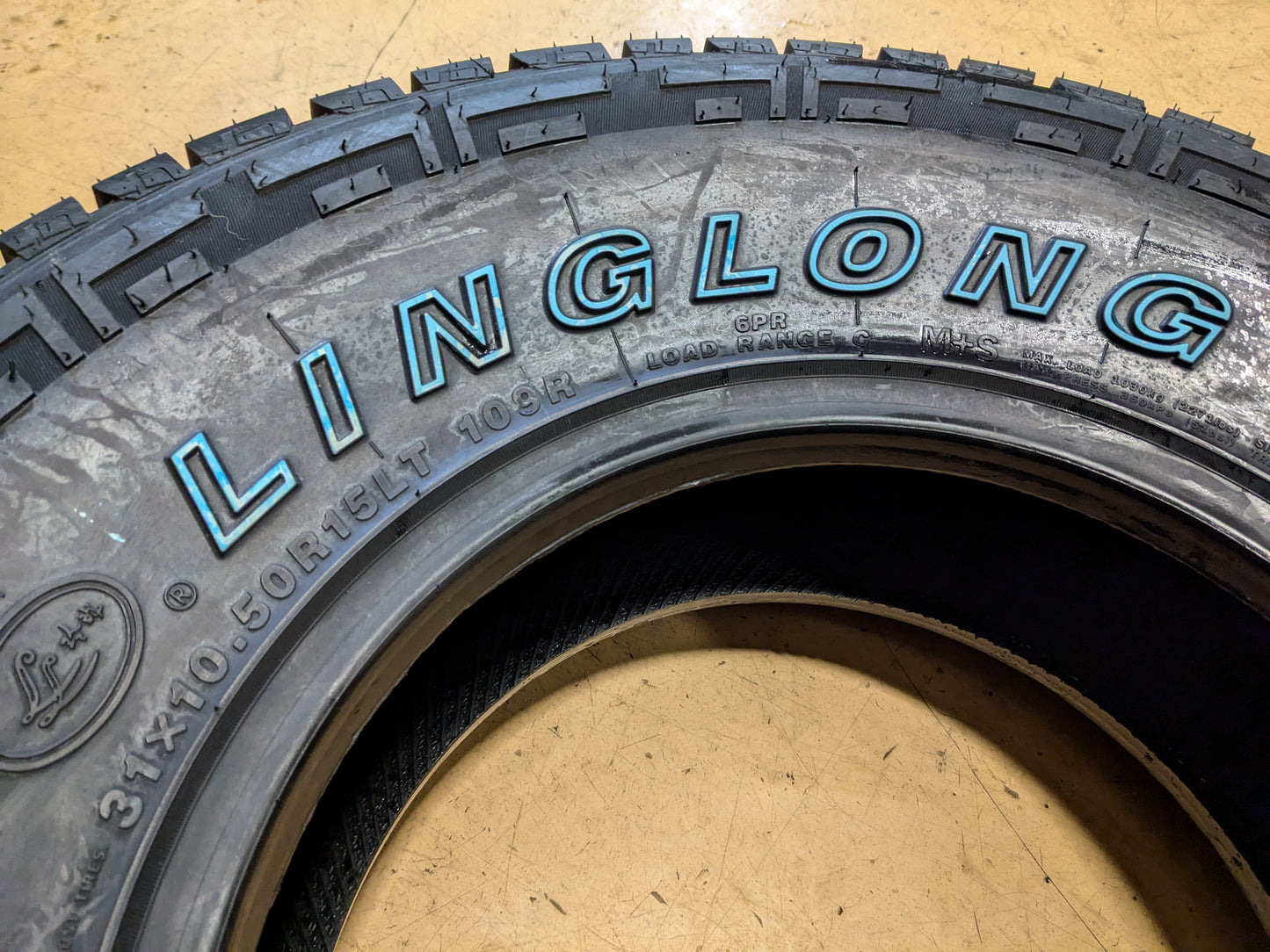 LINGLONG CROSSWIND A/T OWL LT 31 10.50 15 109R C ALL SEASON TIRE N139378499