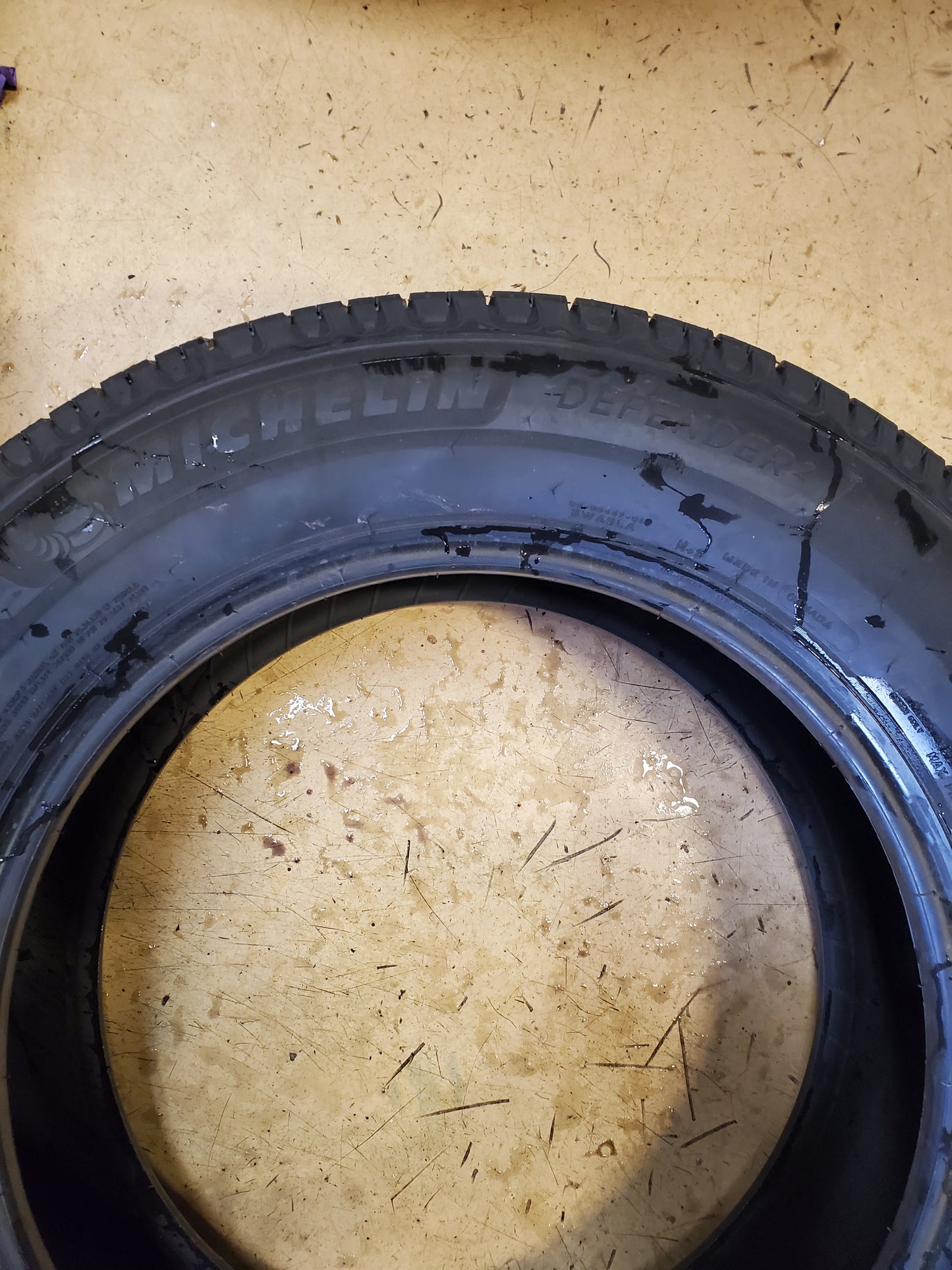 4 MICHELIN DEFENDER 2 BSW P 225 65 17 102H ALL SEASON TIRE 08218