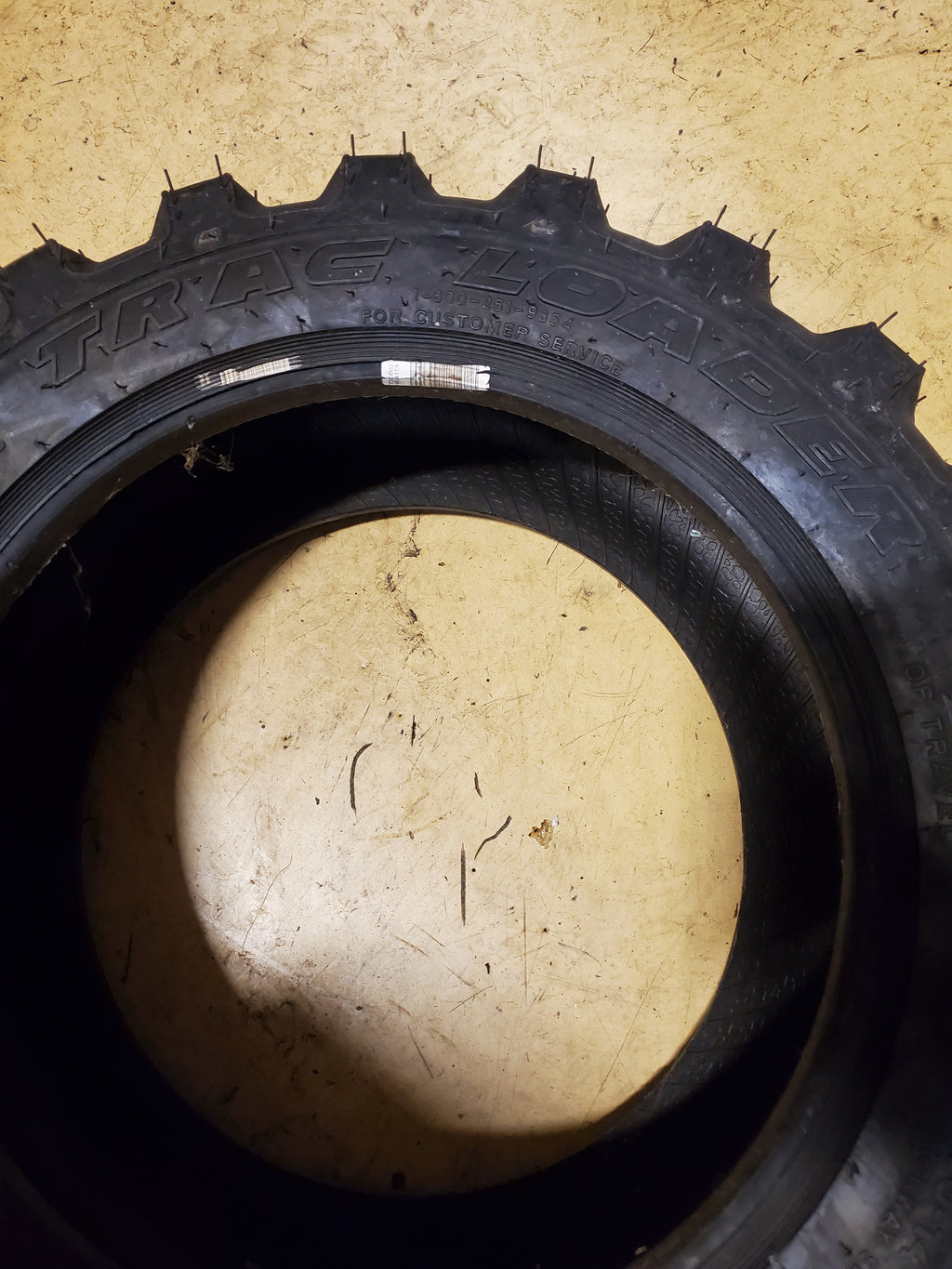 NOS TITAN TRAC LOADER BSW 23 8.5 14 4PLY INDUSTRIAL TIRE 412388