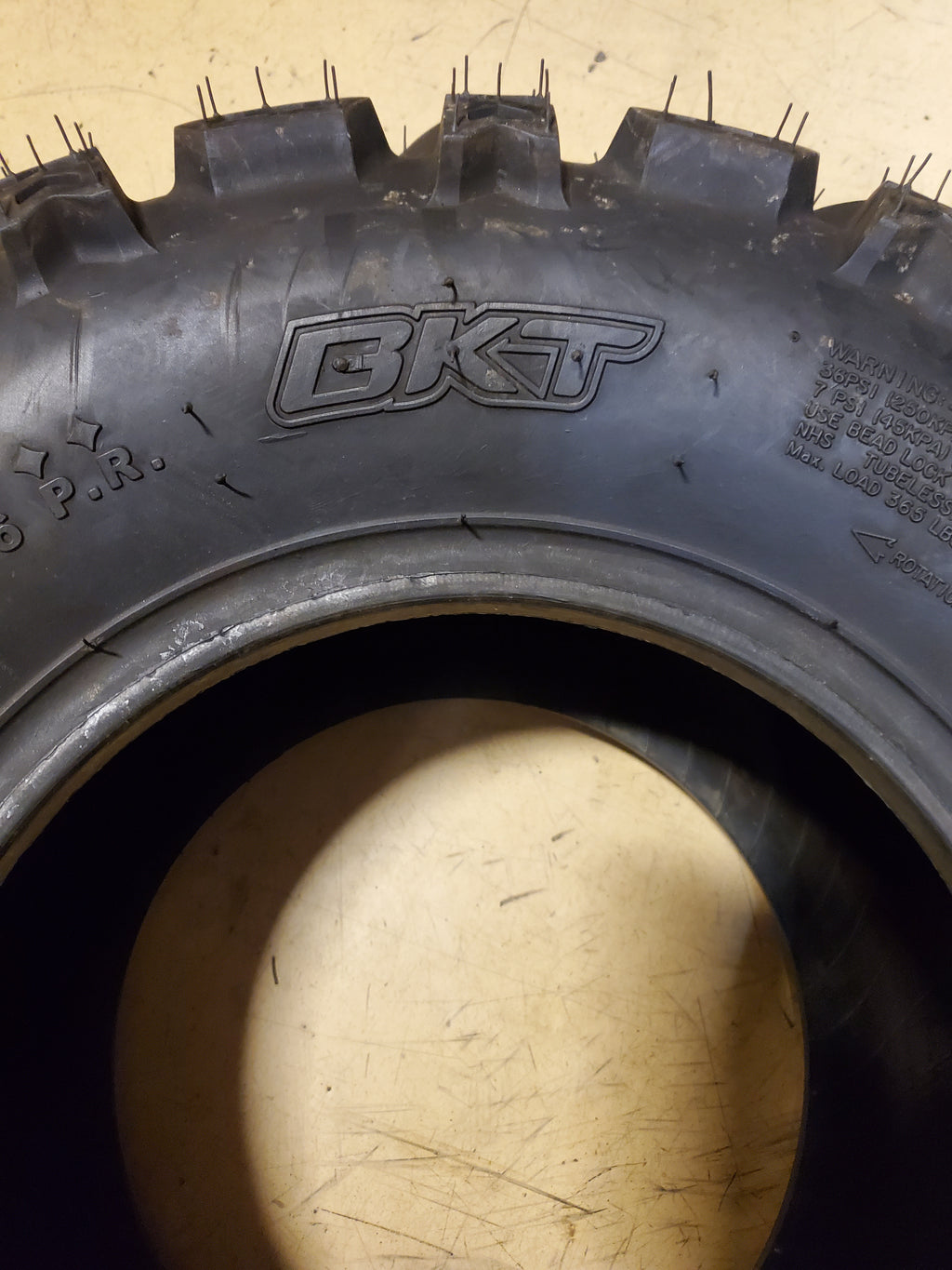 NOS BKT W207 BSW AT 24 9 11 6PLY ATV/UTV TIRE 94001576