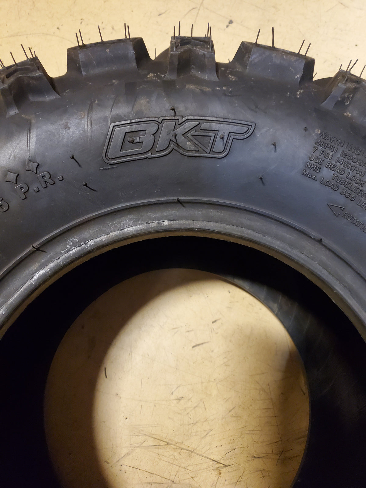 NOS BKT W207 BSW AT 24 9 11 6PLY ATV/UTV TIRE 94001576