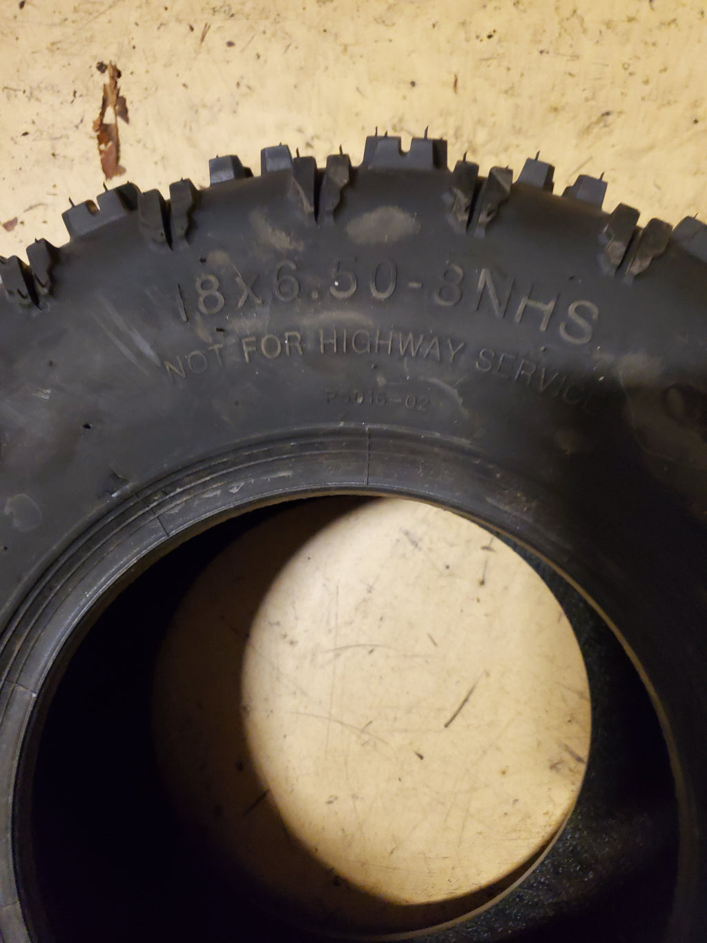 HOOSIER WHEEL BSW  18 6.5 8 57B 4PLY LAWN TIRE 5170101
