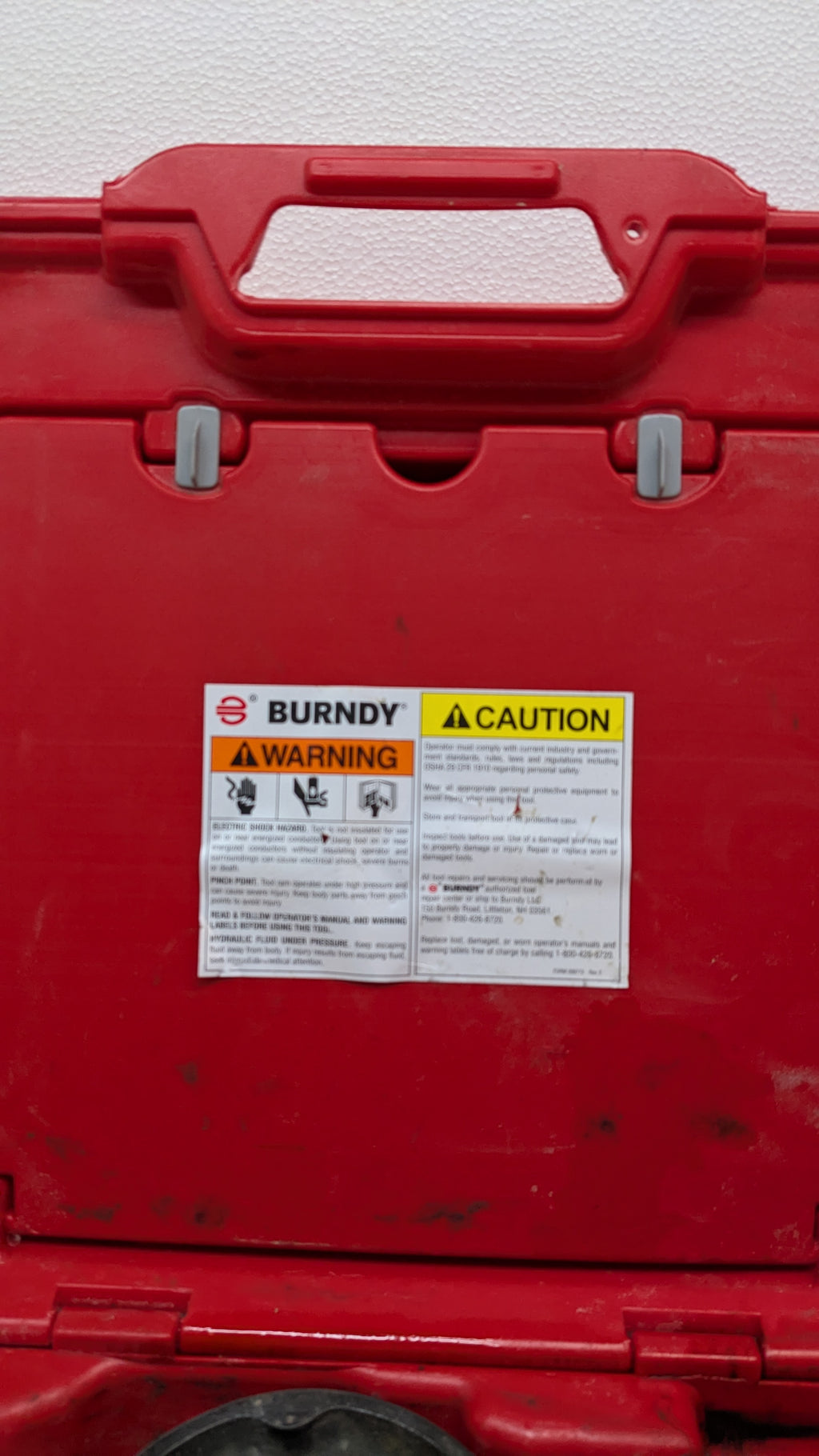 BURNDY PATRIOT 750 SERIES CRIMPER WITH CHARGER AND NEW BATTERY