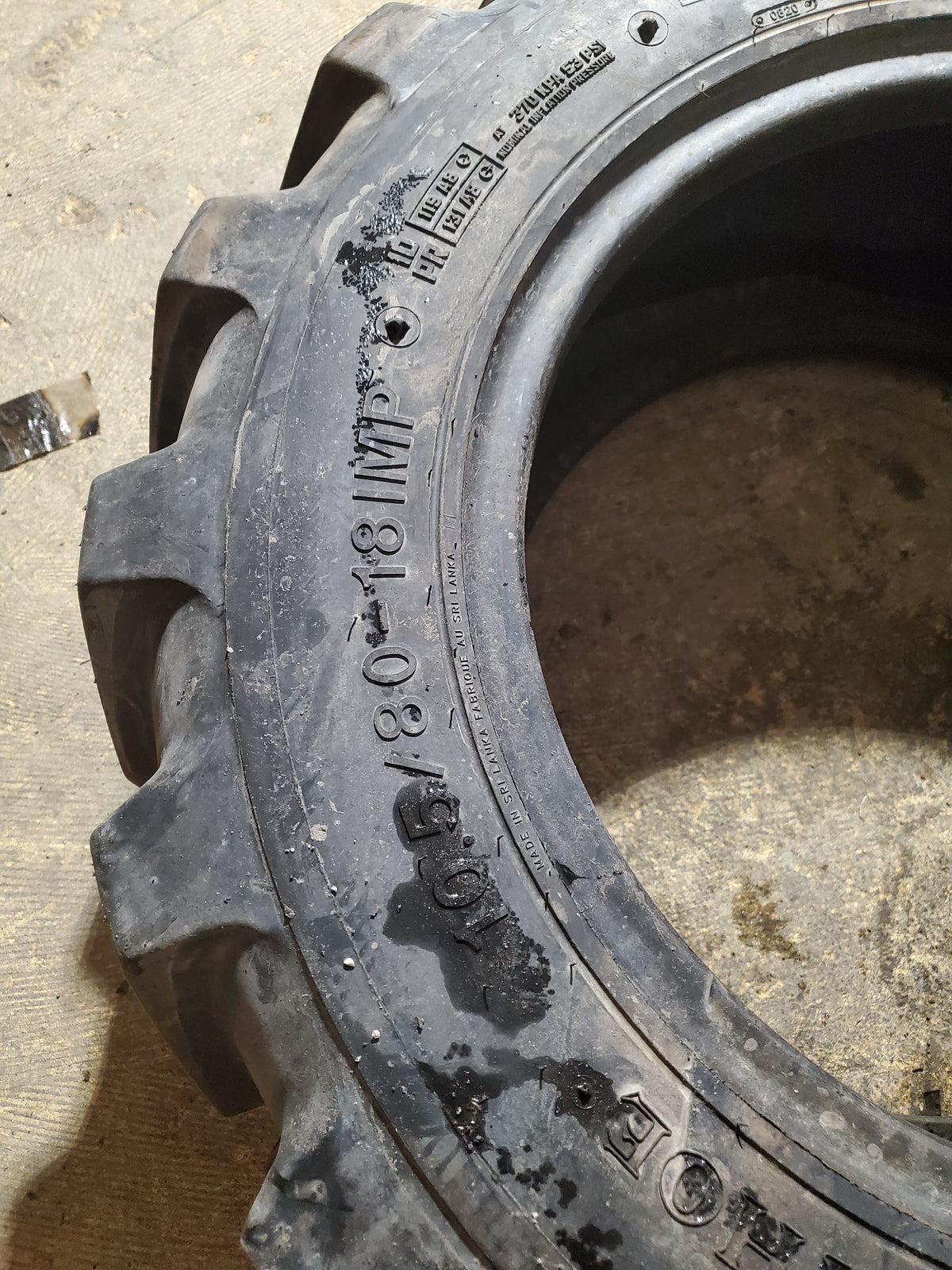 HERCULES SUPER LUG BACKHOE BSW  10.5 80 18 119A6 10PLY FORKLIFT TIRE 94702