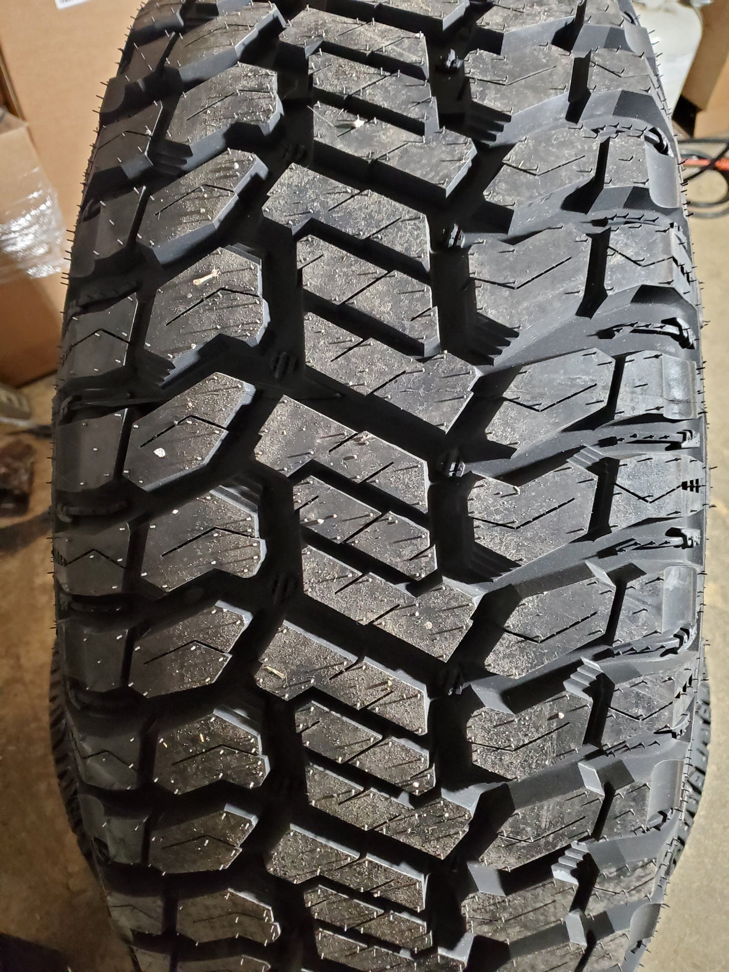 RADAR RENEGADE R/T BSW LT 275 60 20 123/120Q 10PLY RUGGED TERRAIN TIRE RASYTH0119