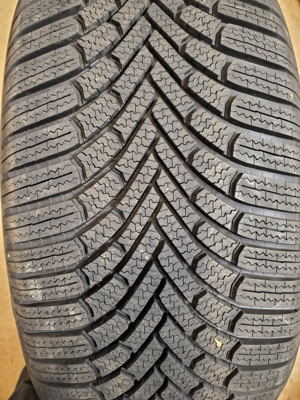 BRIDGESTONE BLIZZAK 6 XL BSW P 265 45 21 108W WINTER TIRE 014708