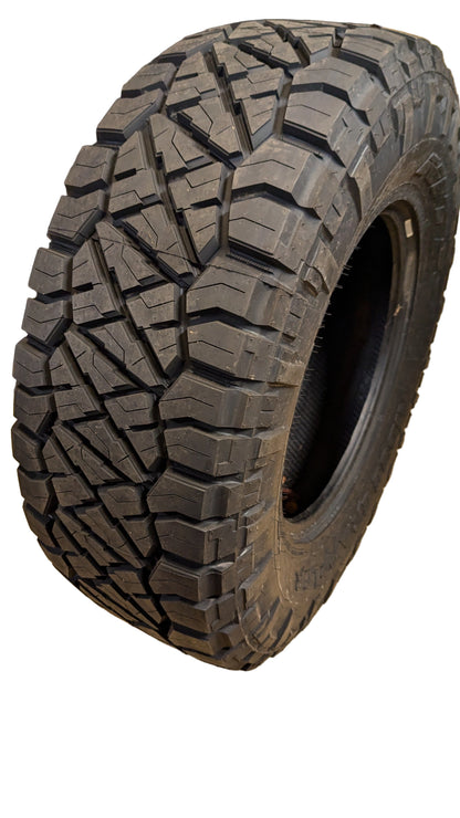 FURY COUNTRY HUNTER R/T BSW LT 35 12.5 22 117Q 10PLY RT35125022A