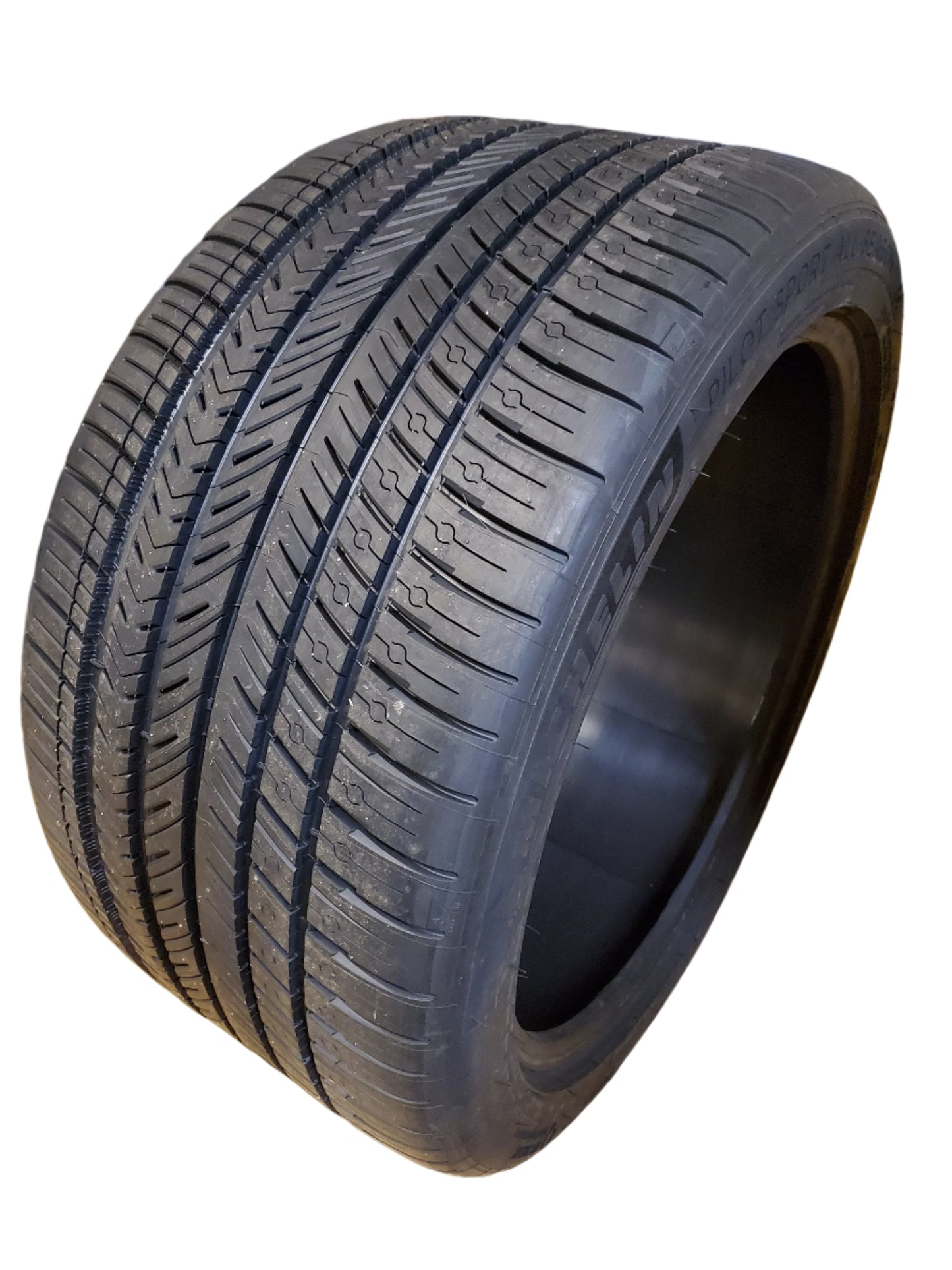 MICHELIN PILOT SPORT ALL SEASON 4 BSW P 305 35 20 107Y XL ALL SEASON TIRE 10408