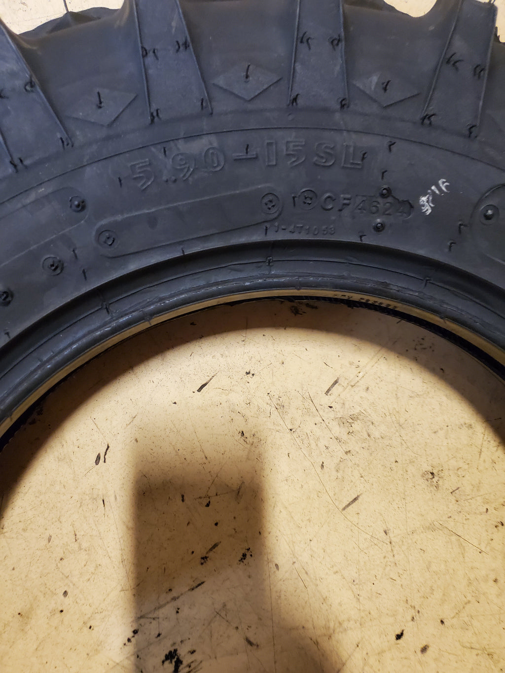 GOODYEAR TRACTION IMPLEMENT I-3 BSW 5.9 15 79B 4PLY FARM TIRE 4T1353