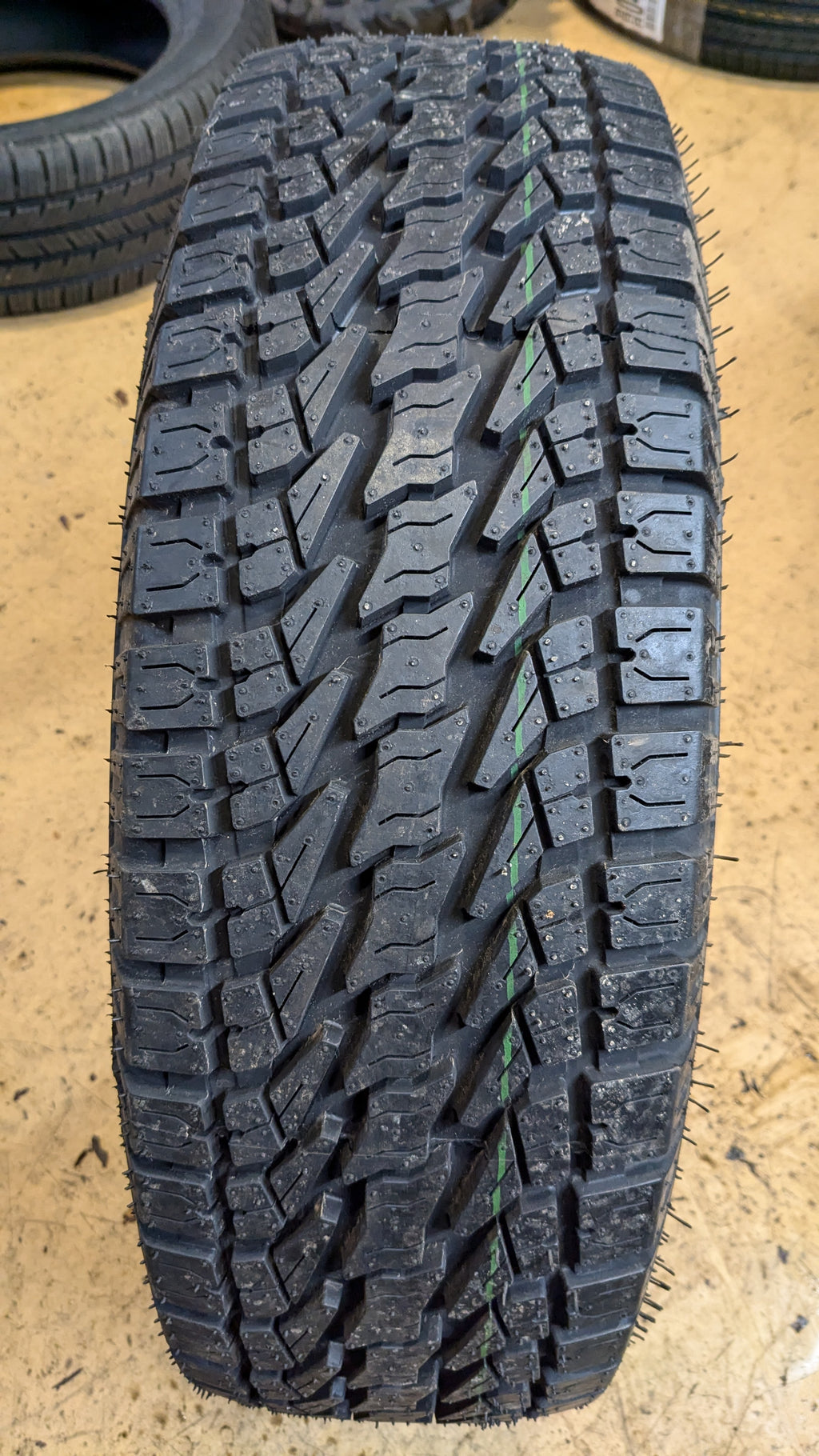 ZEETEX AT1000 BSW P 235 75 15 105S ALL TERRAIN TIRE 1200032138