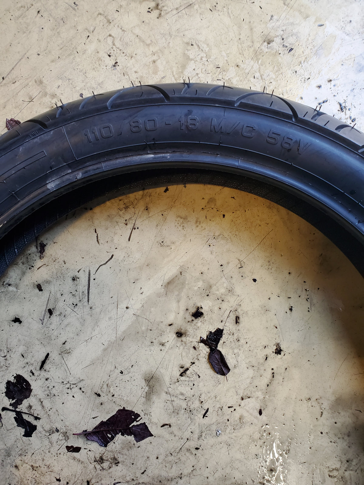 PIRELLI SPORT DEMON BSW 110 80 18 58V FRONT MOTORCYCLE TIRE 4025500
