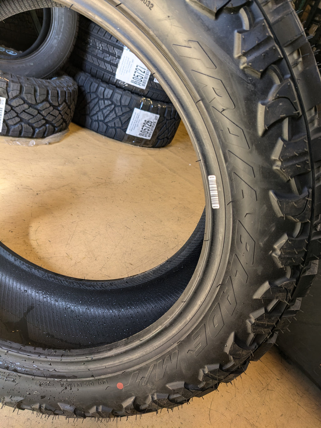 ARTURO TRAIL BLADE M/T BSW P 255 55 19 111S XL MUD TERRAIN TIRE TBMTDFHM2MA