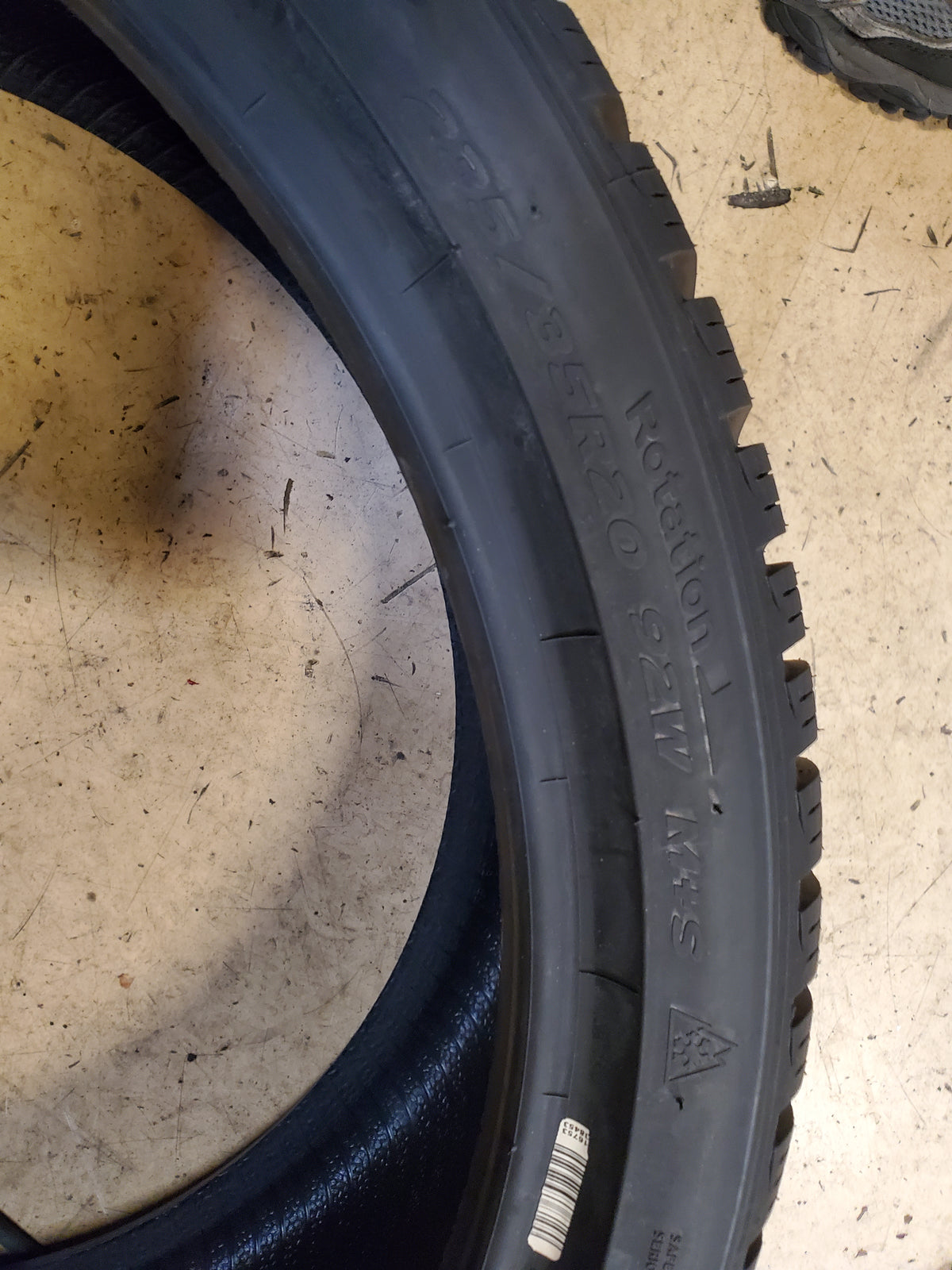 HANKOOK WINTER I*CEPT EVO 3 BSW P 235 35 20 92W XL WINTER TIRE W330
