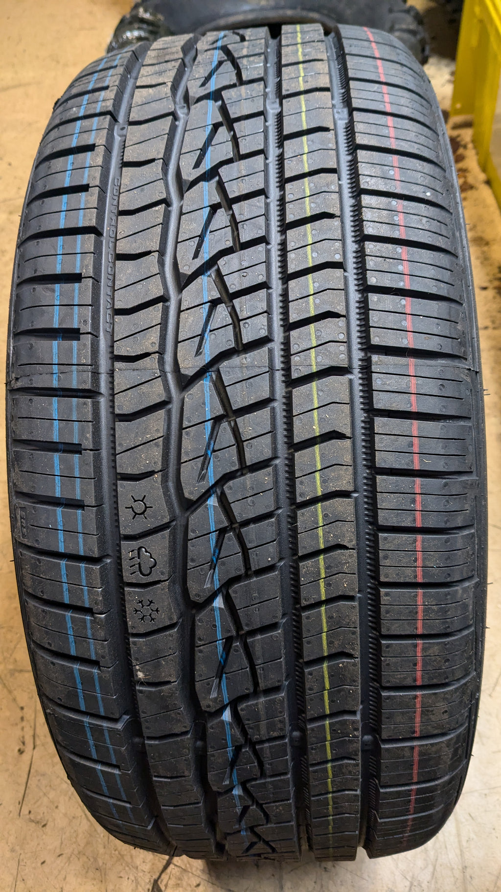 CONTINENTAL CONTROLCONTACT SPORT SRS + BSW P 235 45 17 94W TIRE 15575710000