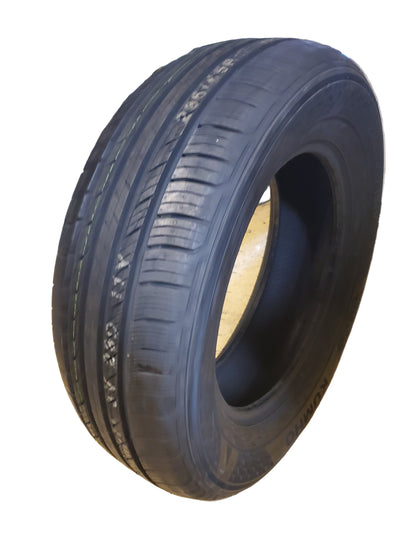 KUMHO CRUGEN HP71 BSW P 235 65 17 104V ALL SEASON TIRE 2230143