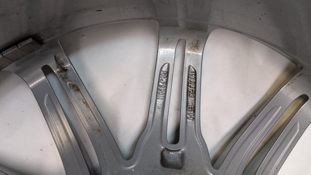 4 USED GENUINE PORSCHE CAYENNE 21X10 ET 60 5LUG SILVER WHEELS 7P5.601.025.H