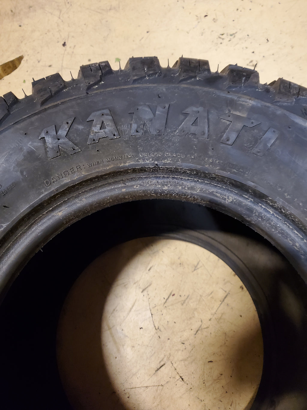 NOS KANATI MONGREL BSW AT 27 11 12 10PLY ATV/UTV TIRE AM122711MG