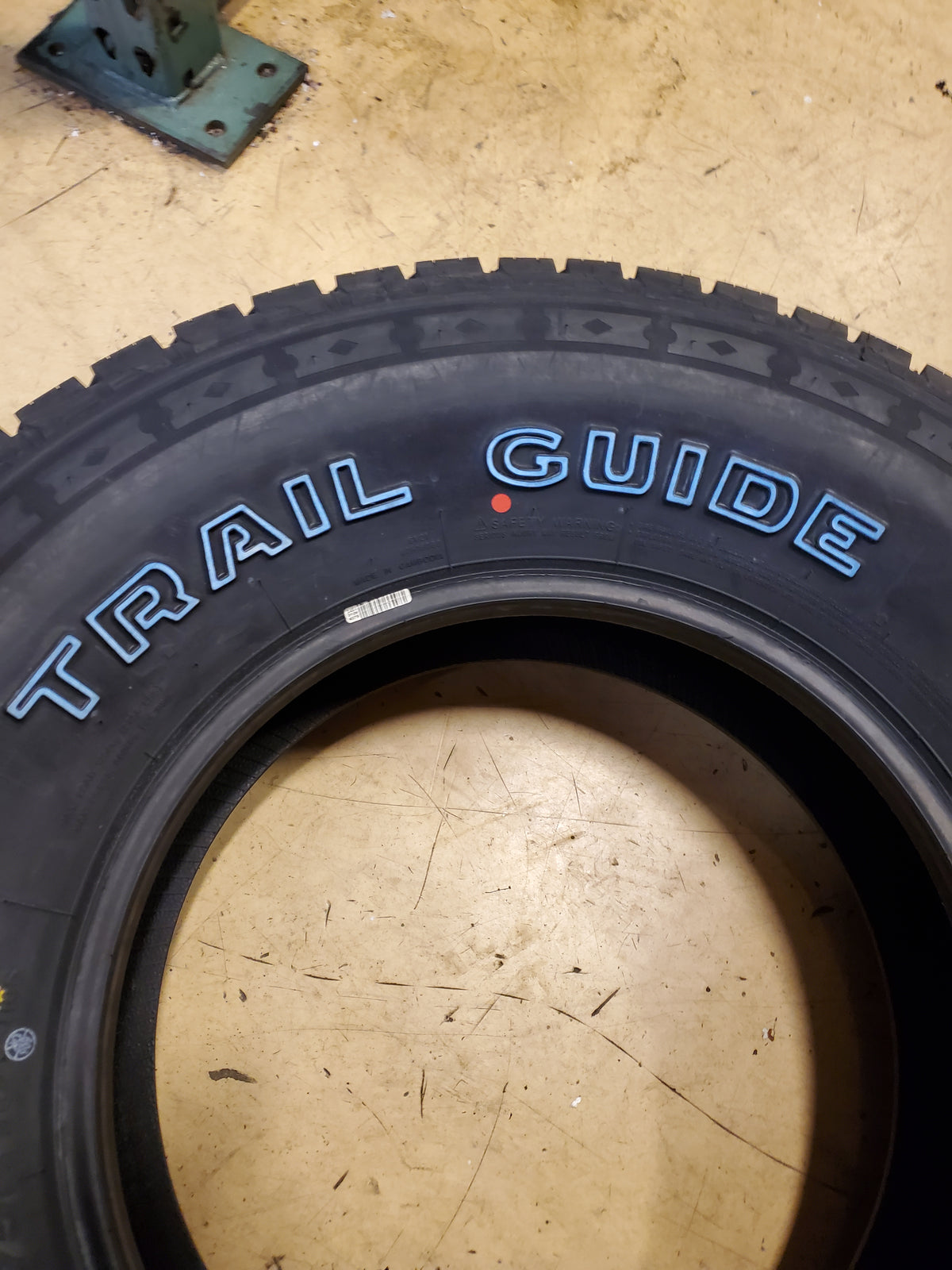 2 TRAIL GUIDE ALL TERRAIN BSW P 265 75 16 116S TIRE TGT81