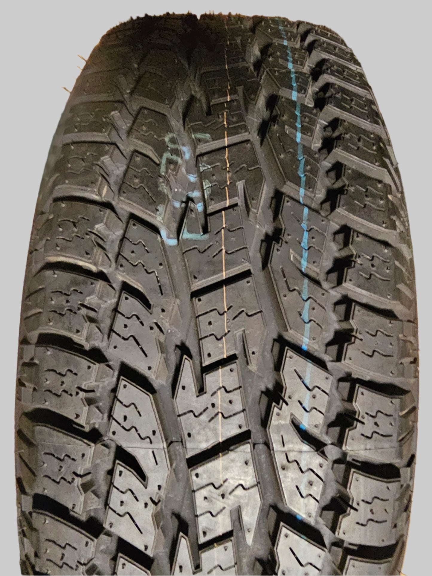 2 NOS TOYO OPEN COUNTRY AT II RWL P 235 70 16 104T SL ALL TERRAIN TIRES 352280