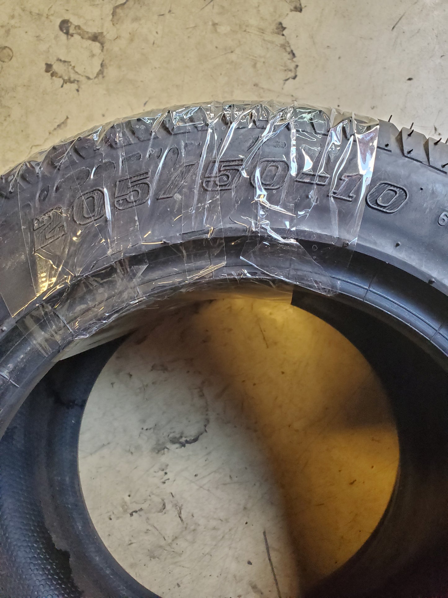 ARISUN CRUZE BSW 205 50 10 67F 4PLY GOLF TIRE AC5010
