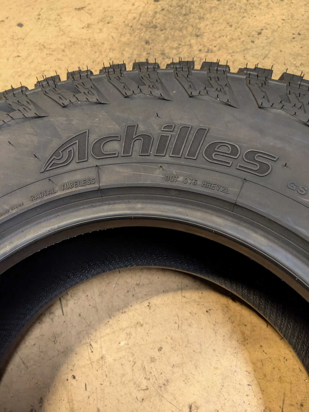 ACHILLES DESERT HAWK AT3 BSW LT 285 75 16 126/123S 10PLY ALL TERRAIN TIRE ADK67