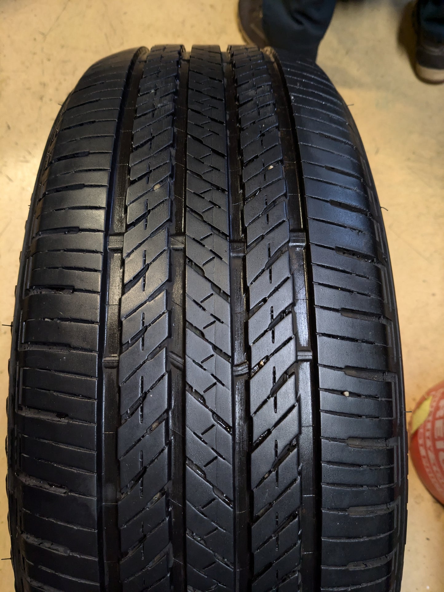 USED 7/32” OF 8/32” BRIDGESTONE ALENZA A/S 02 RUNFLAT P 235 60 18 103H SL ALL SEASON TIRE 012165