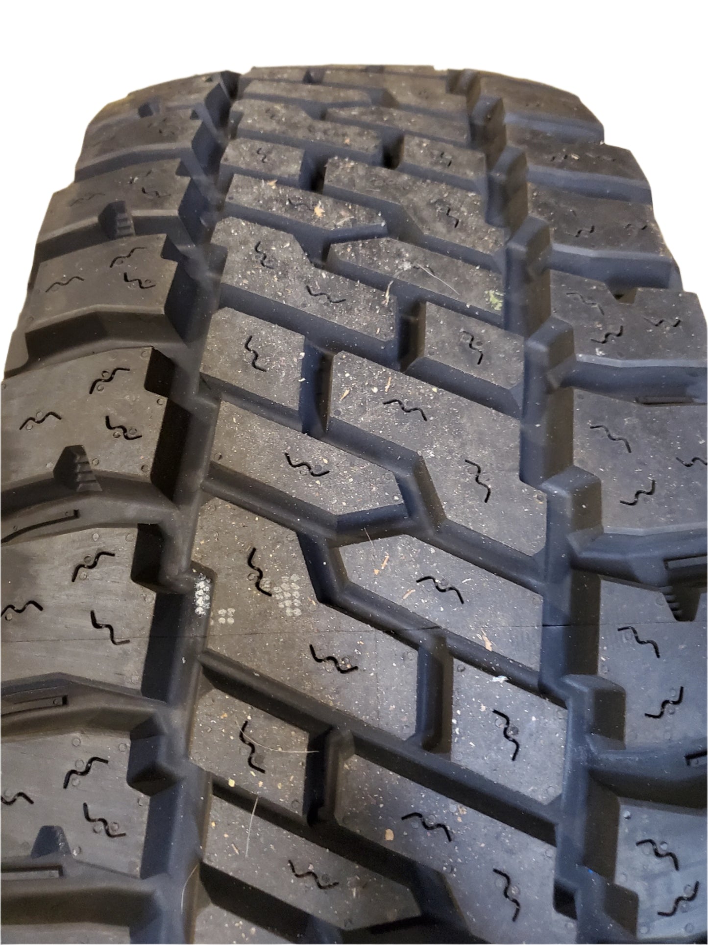 2 MICKEY THOMPSON BAJA LEGEND EXP RWL LT 315 70 17 121/118Q 8PLY TIRE 331078003