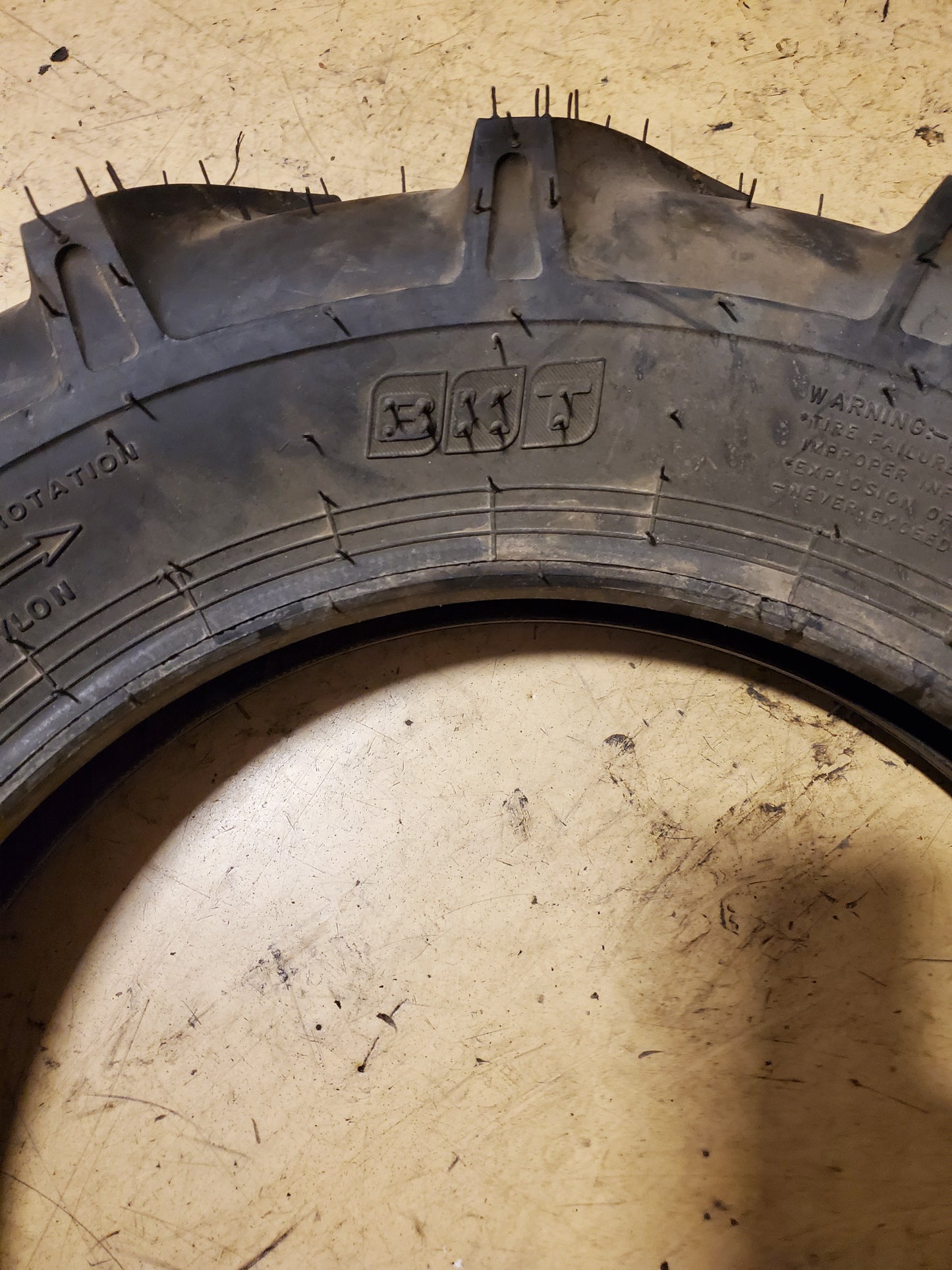 BKT IMPLEMENT-AS504 BSW 5 15 6PLY INDUSTRIAL TIRE 94019151