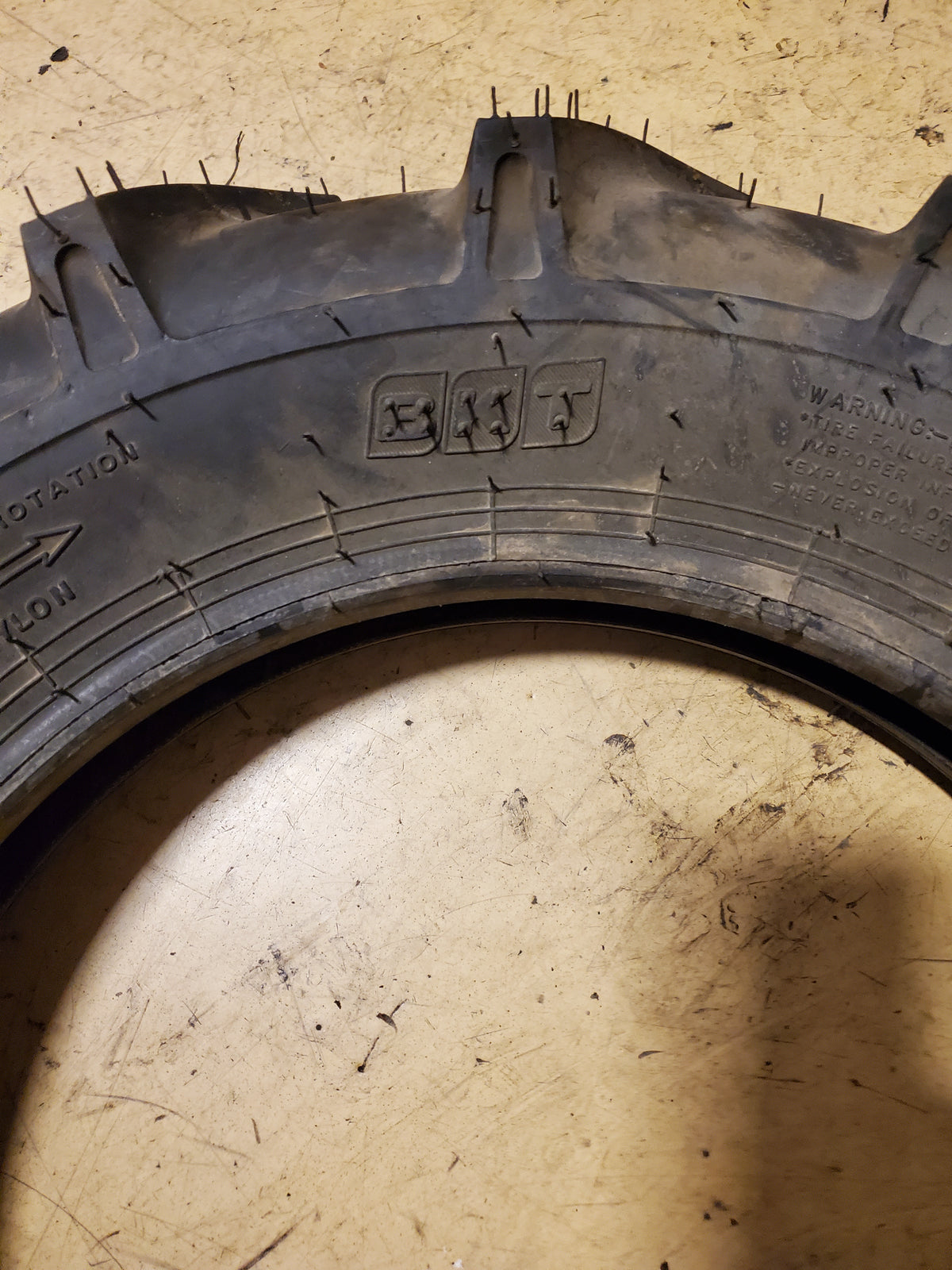 BKT IMPLEMENT-AS504 BSW 5 15 6PLY INDUSTRIAL TIRE 94019151