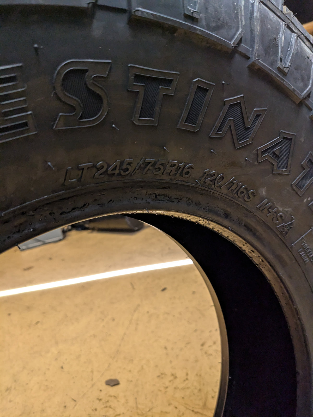 FIRESTONE DESTINATION X/T BSW LT 245 75 16 120/116S LRE 10 PLY RUGGED TERRAIN TIRE 004374