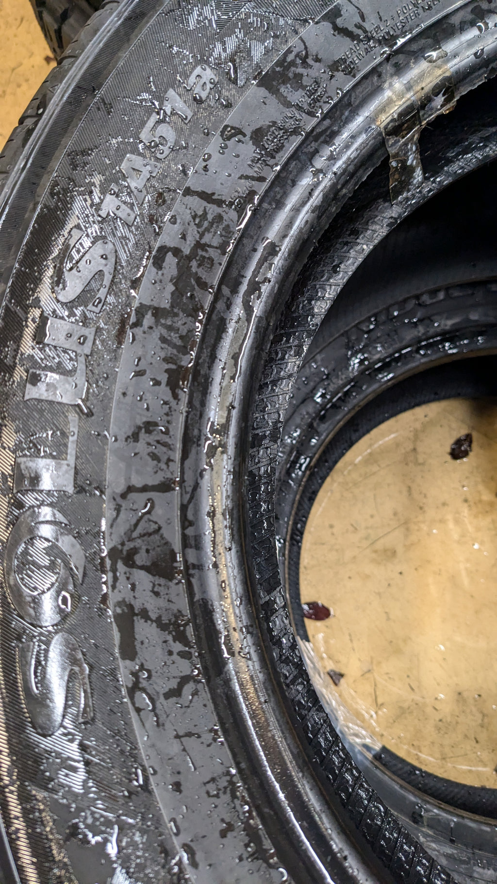 KUMHO SOLUS TA51A BSW P 215 60 16 95H ALL SEASON TIRE 2325842