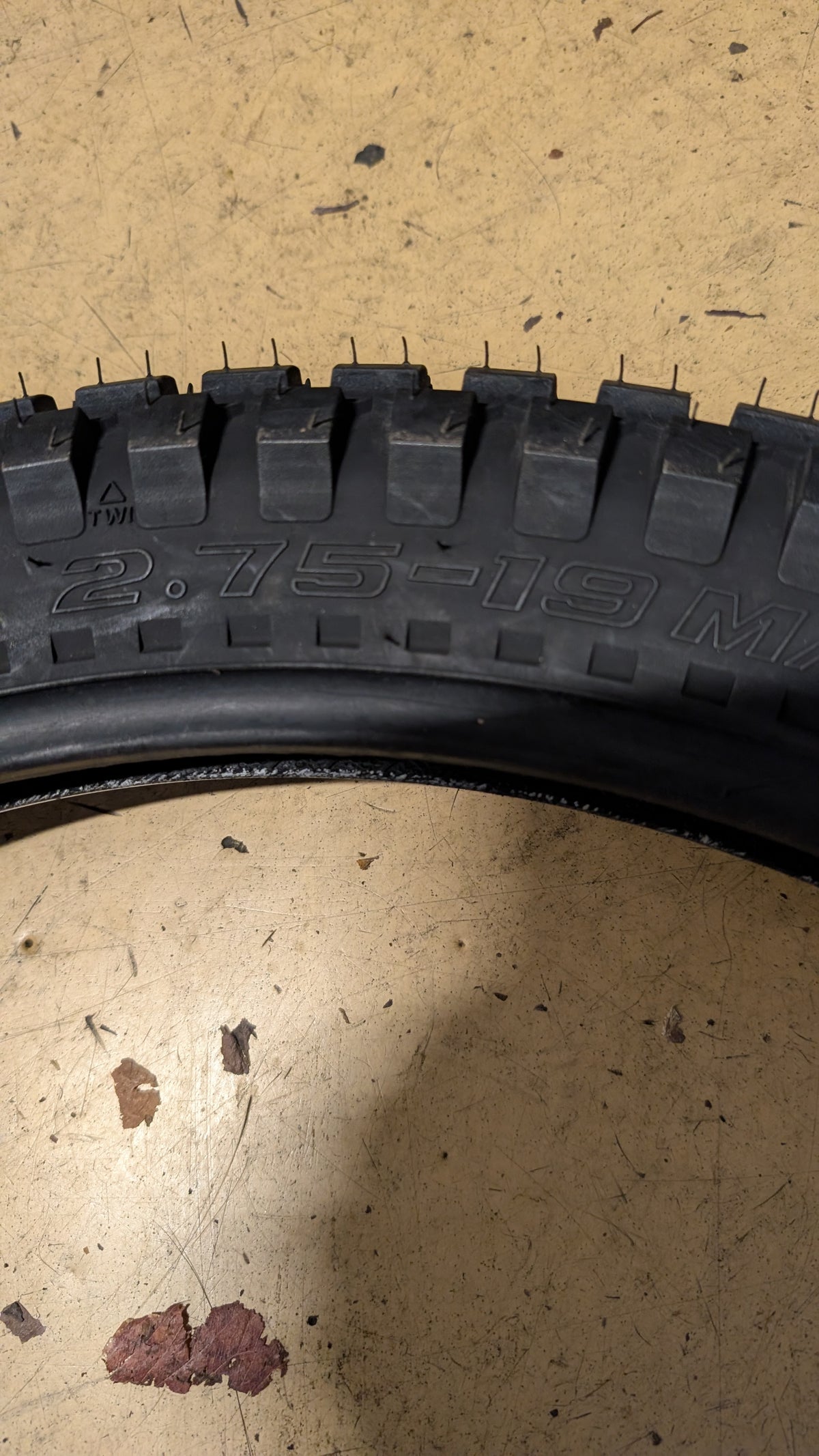 SHINKO SR241 BSW 2.75 19 43P DUAL MOTORCYCLE TIRE 874446